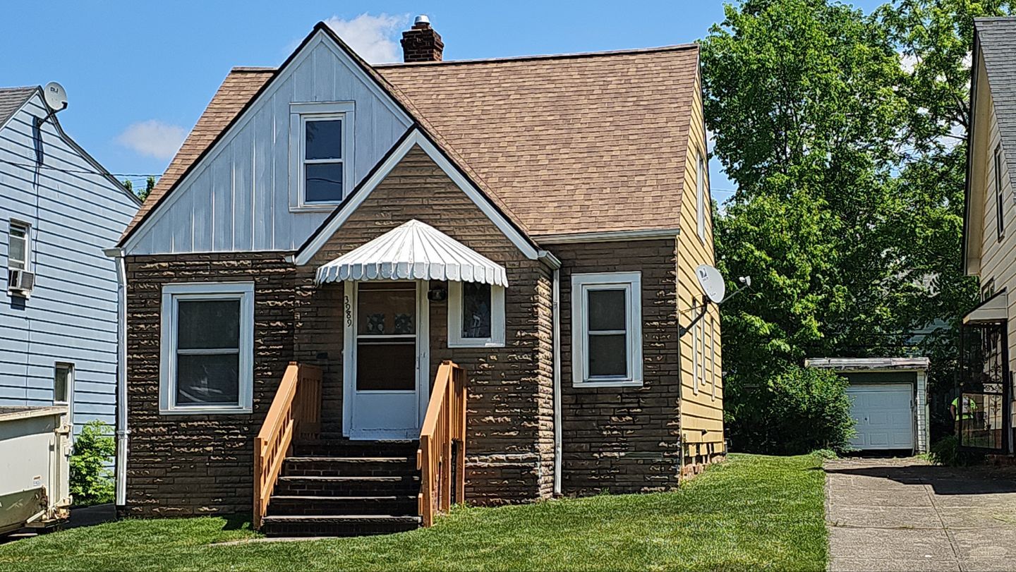 Atlas Pinnacle, Color, Morning Harvest, Drip Edge, Color, Royal Brown by Eagle Eye Roofing