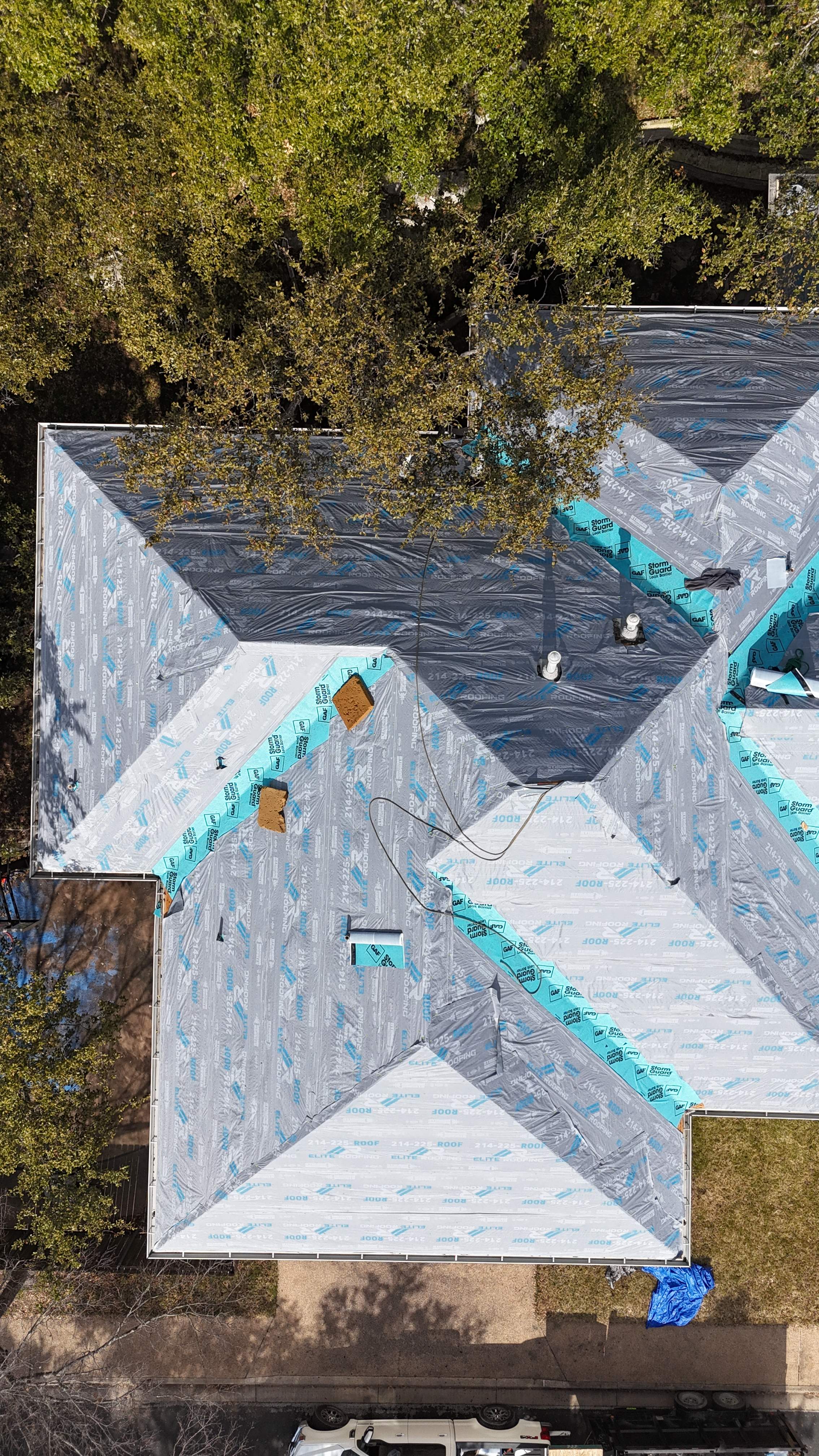 GAF HDZ - Slate by Elite Roofing LLC