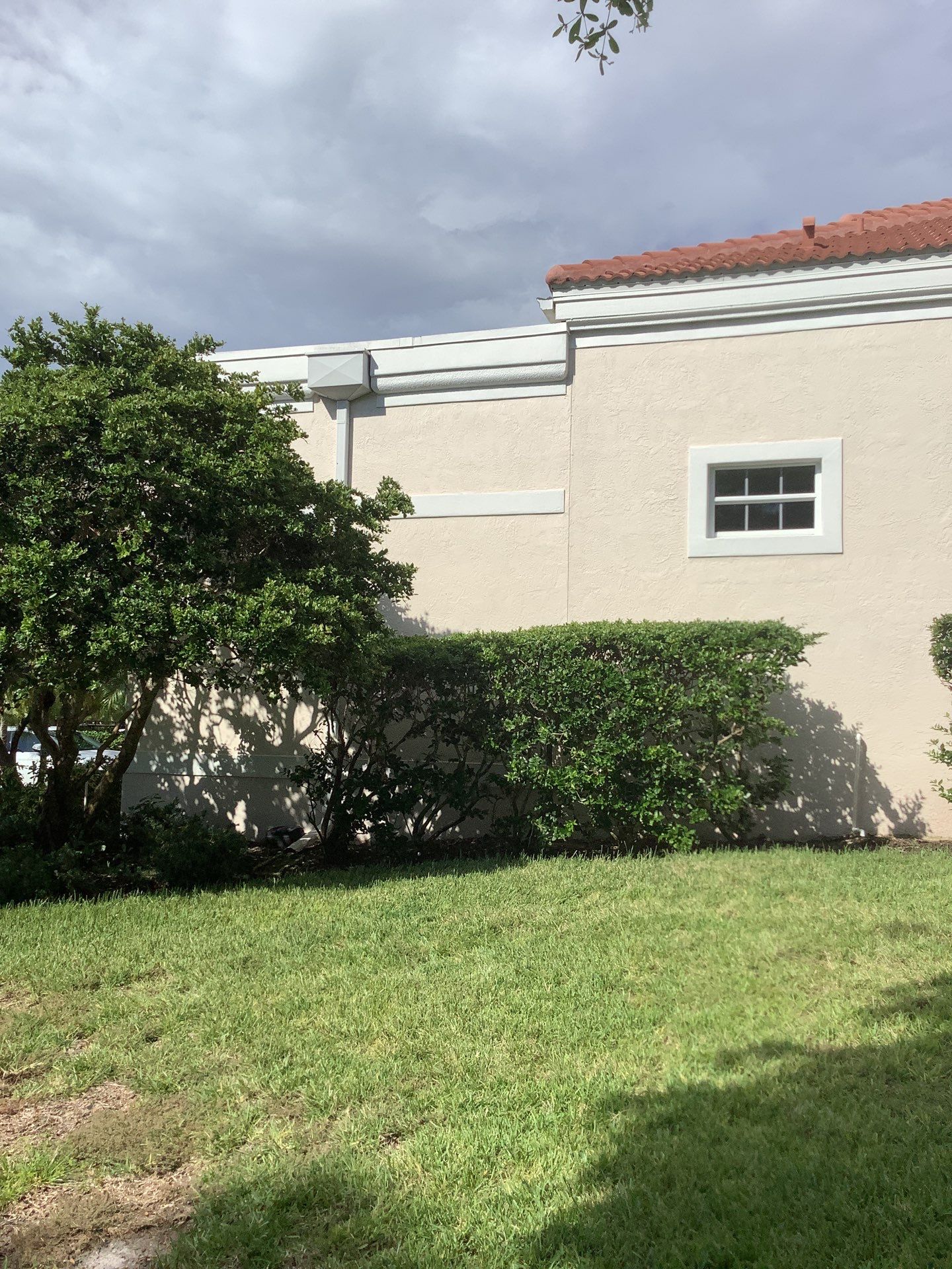 Finish Gutters for Luxury Homes in Longboat Key FL by Gutter Professors