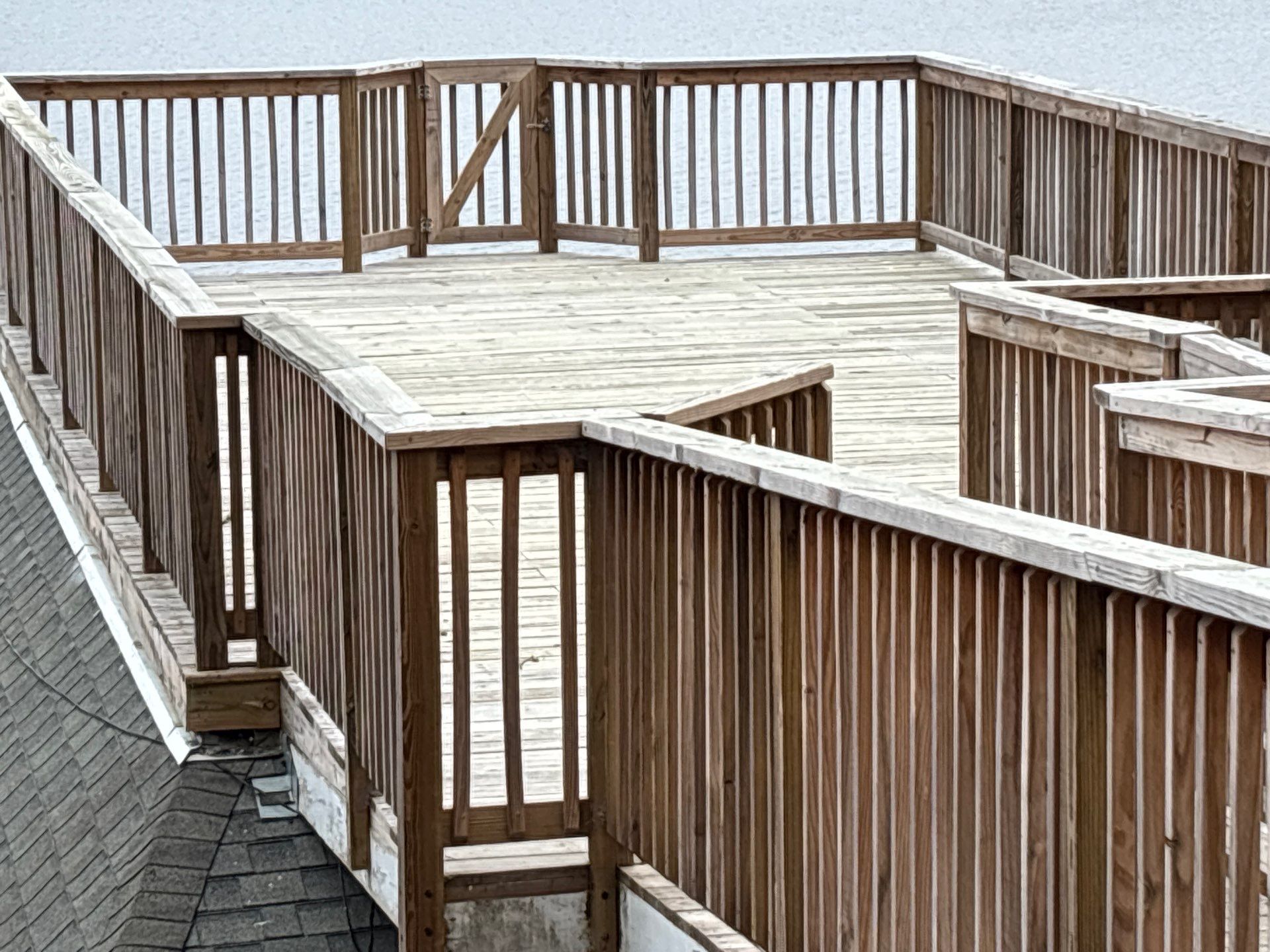 Wood Deck using Wood Sealant by DuraSeal