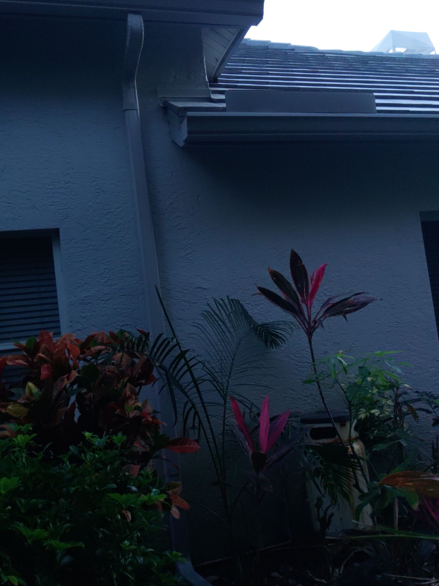 7-Inch Seamless Gutters Installation for Heavy Rain in Bonita Springs FL by Gutter Professors