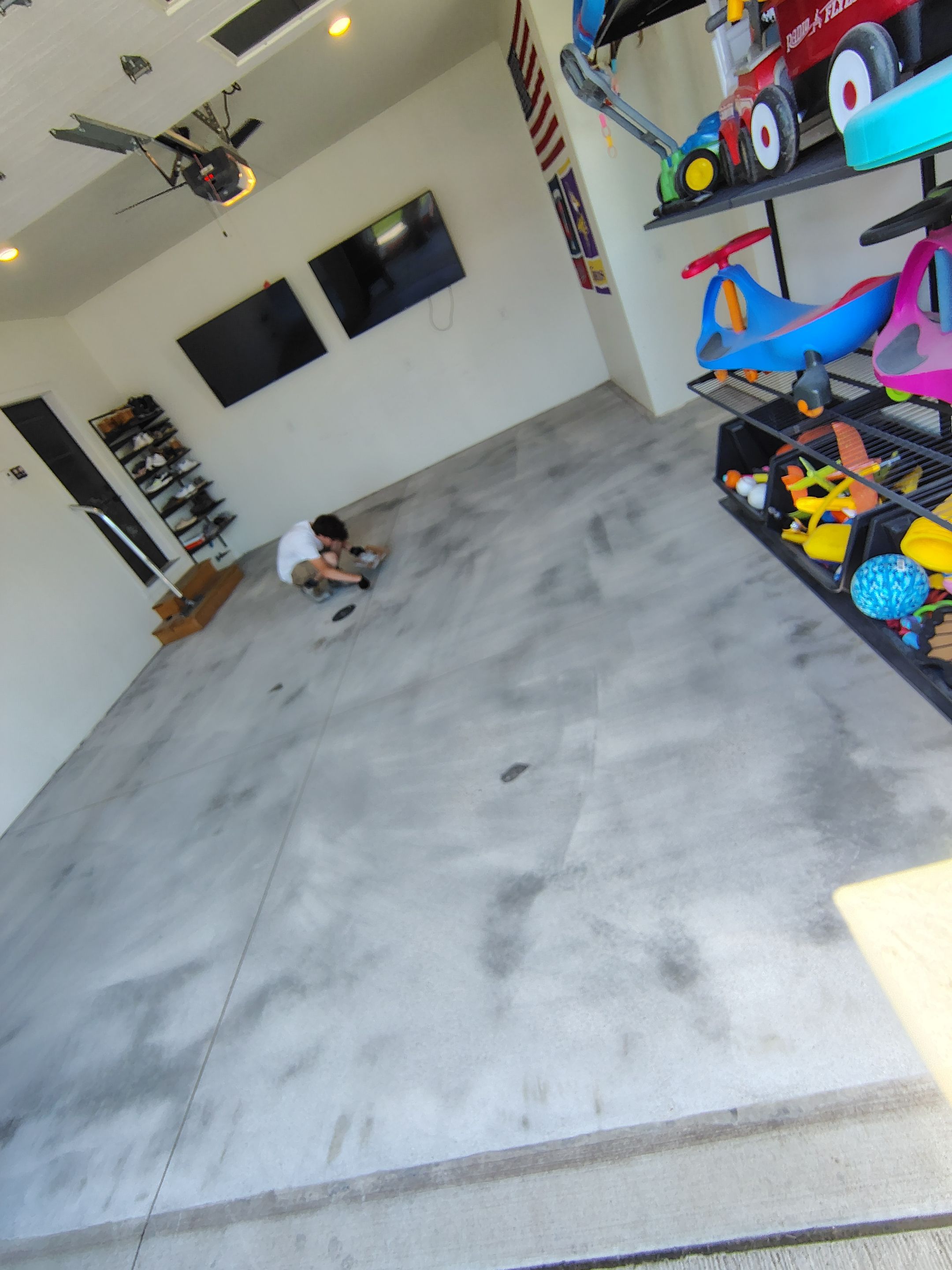 Dell Rapids Multi-Car Garage Concrete Floor Coating and Repair by Select Painting, Coatings & Garage Cabinets