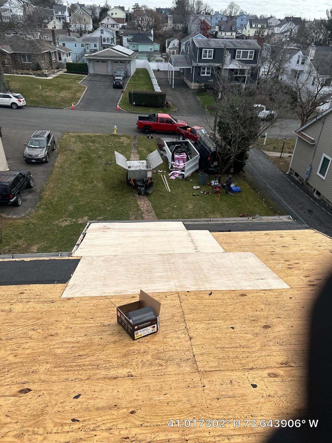 Siding Installation using Certainteed Cedar Impressions Straight Edge Perfection Shingles - D7 - Sterling Gray by A Plus Exterior