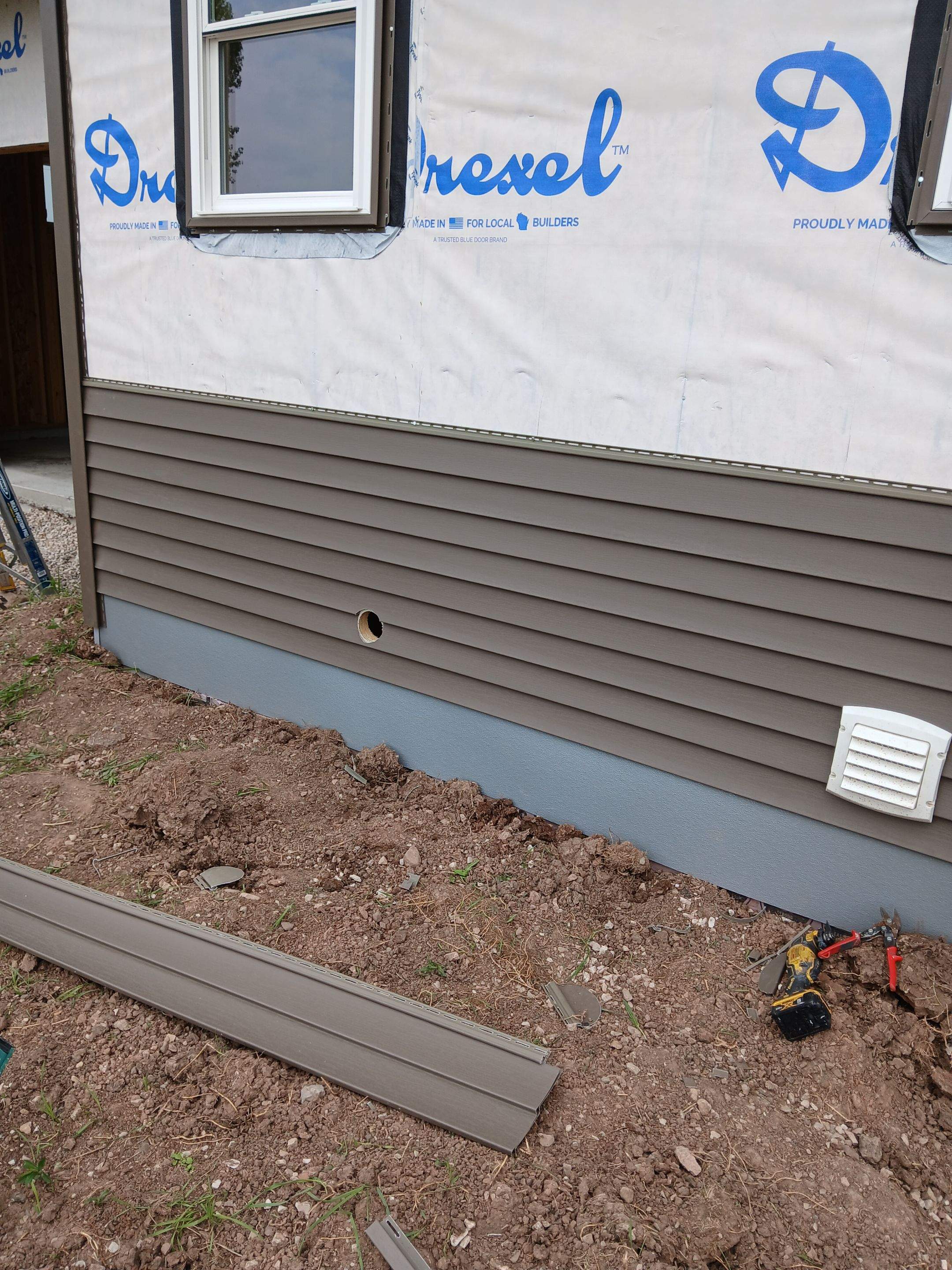 New Con Siding  by Gellings Roofing & Siding