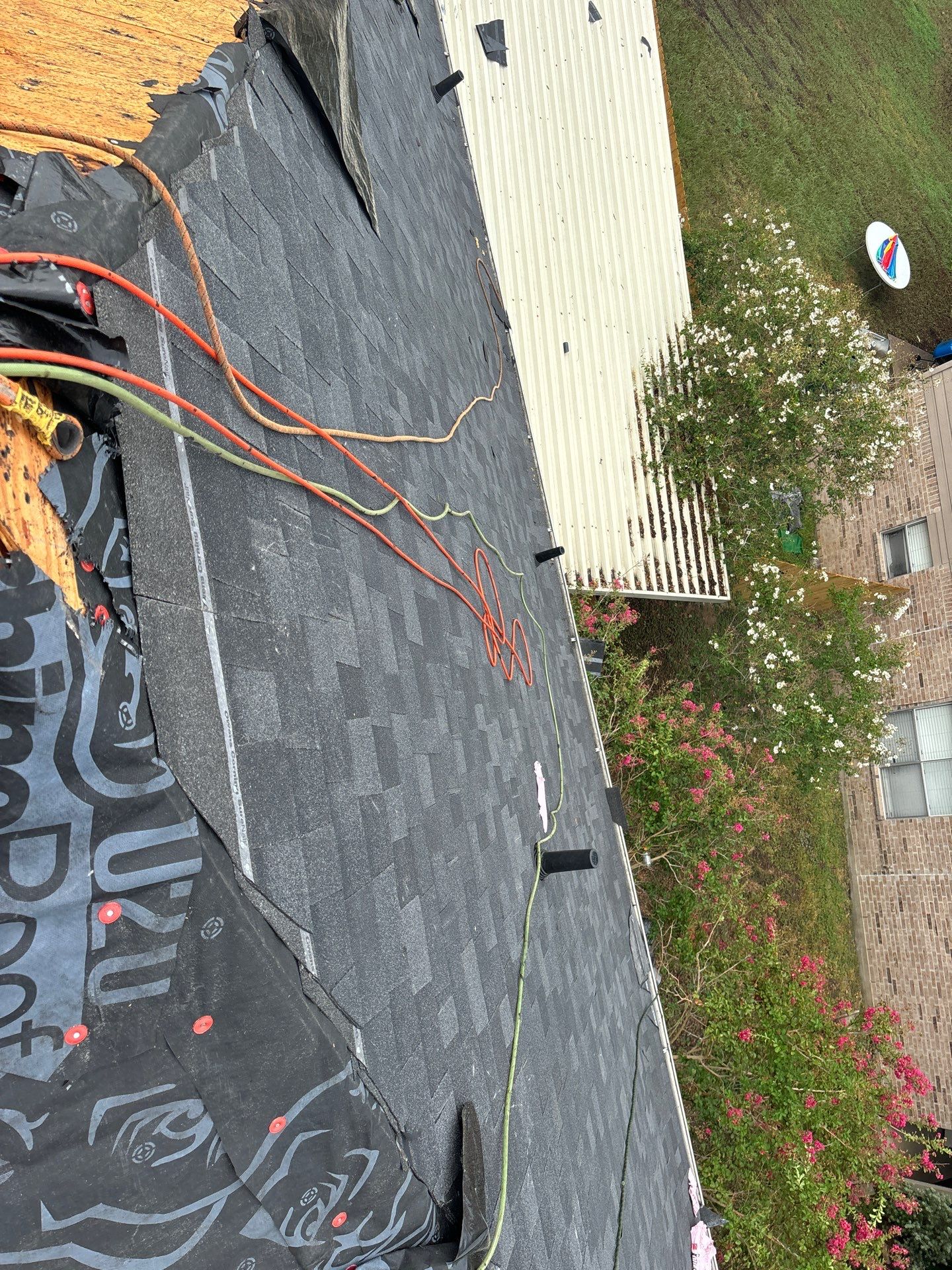 Residential Roofing Installation using Owen's Corning Duration (Lifetime) Shingles by Roof Repair Company