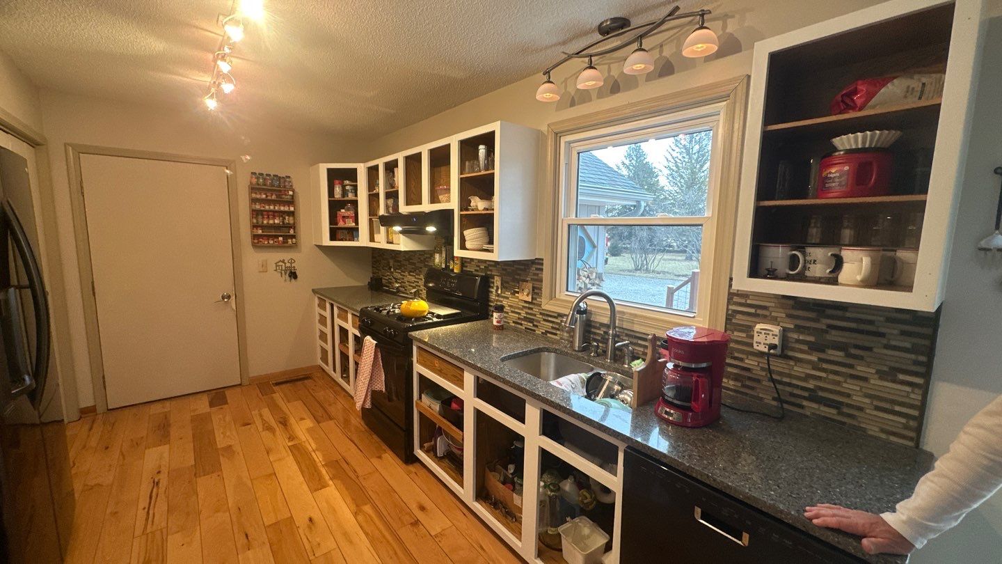 Kitchen Repaint by Cutting edge painting 