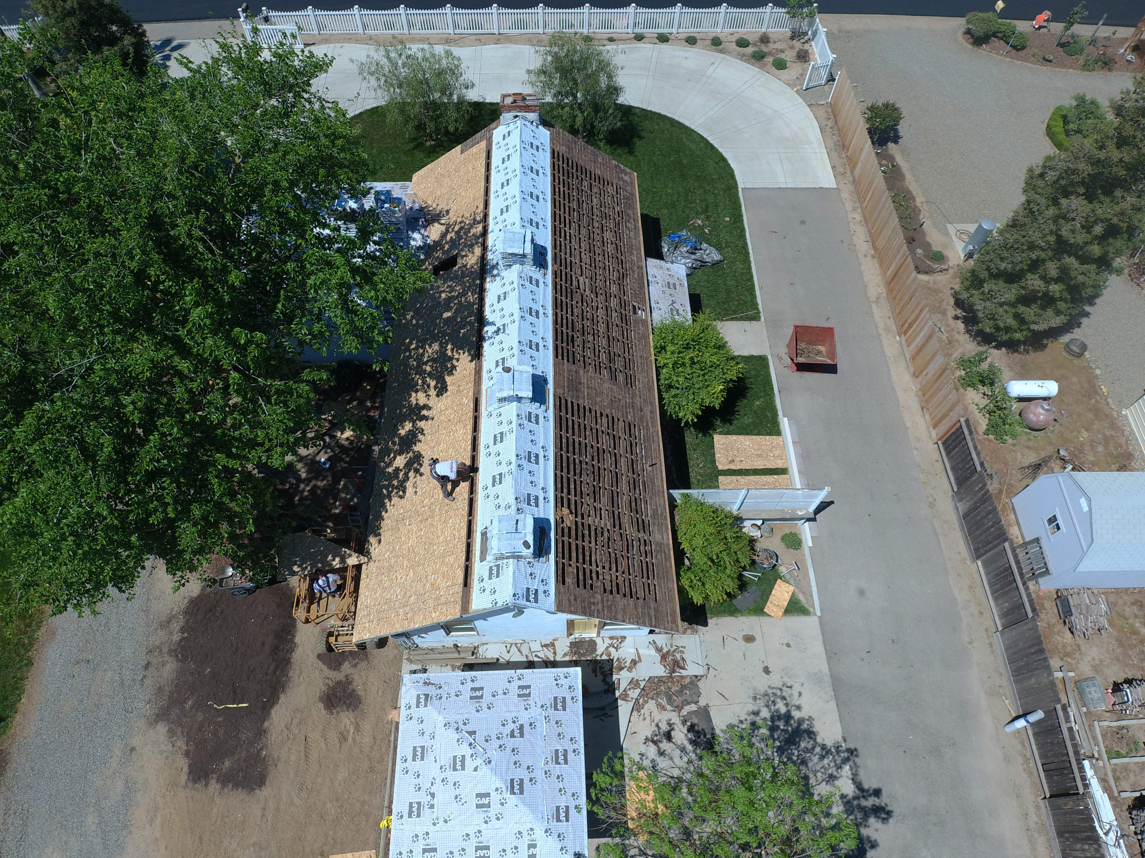 Residential Roofing Installation using Presidential type composition shingles by Straight Edge Roofing Inc