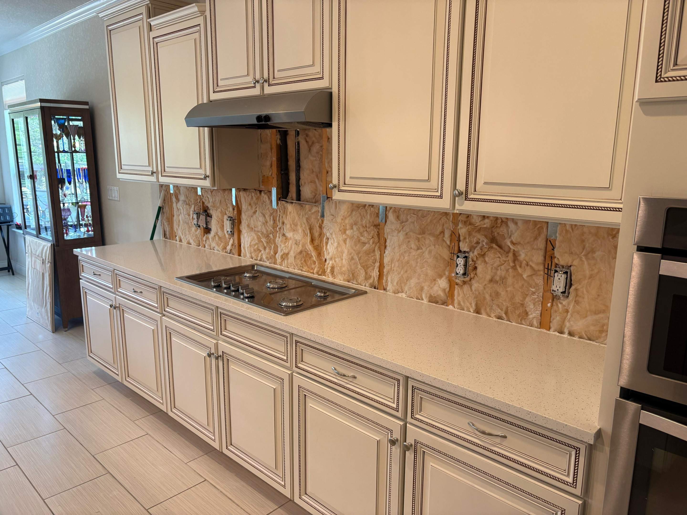 San Antonio Kitchen Remodel with Quartz Counters and Glass Backsplash by Mena stone surfaces