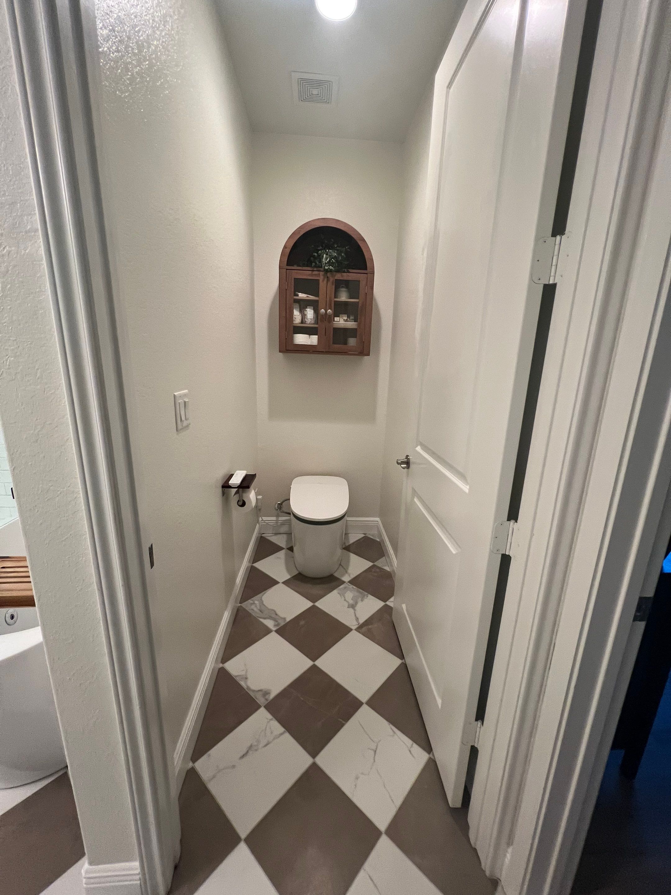 San Antonio Del Webb Bathroom Remodel Featuring Luxury Walk-In Shower and Freestanding Tub by Legacy Bath and Kitchen