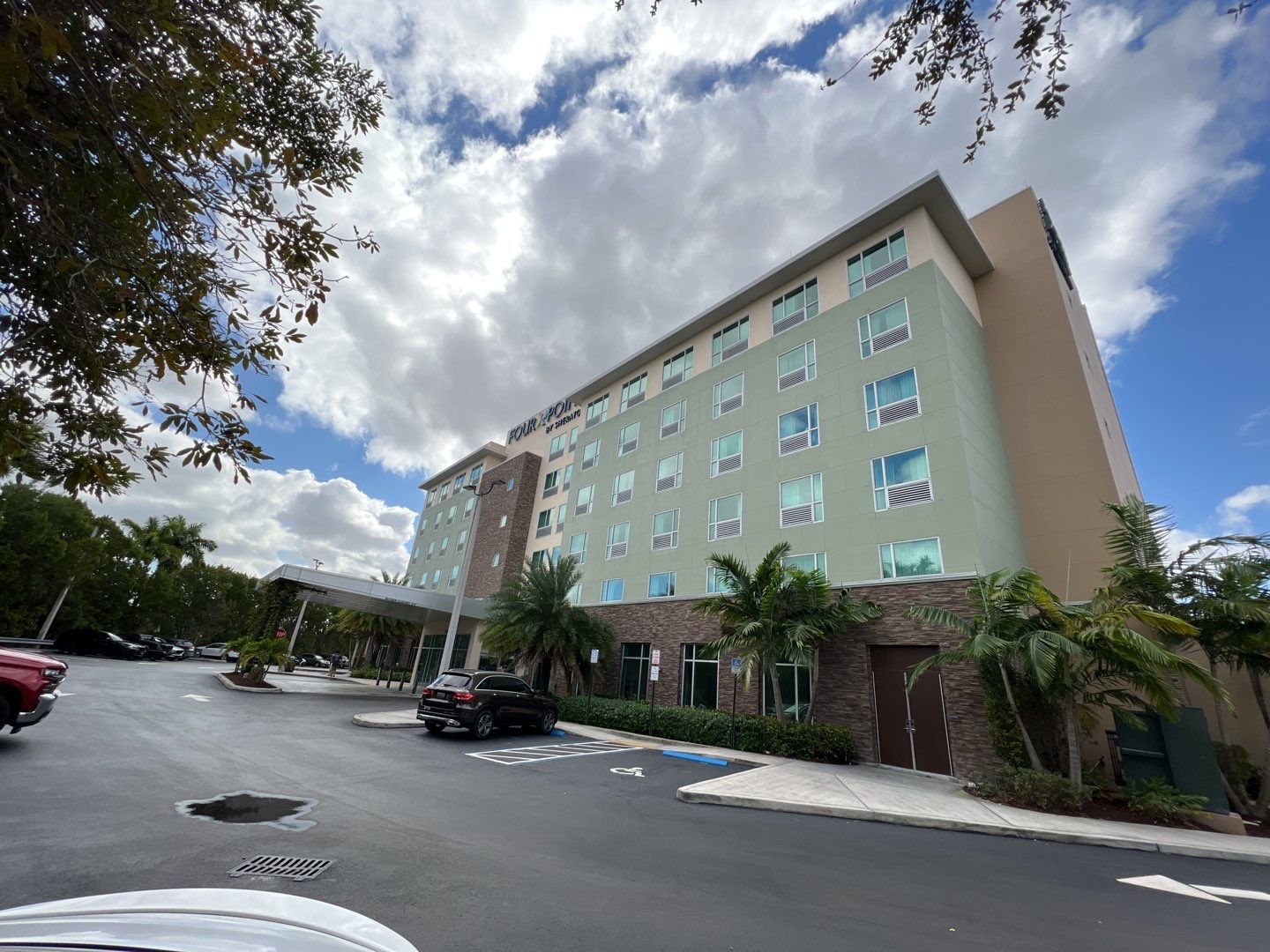 Four Points by Sheraton by Gemstone Builders, LLC.