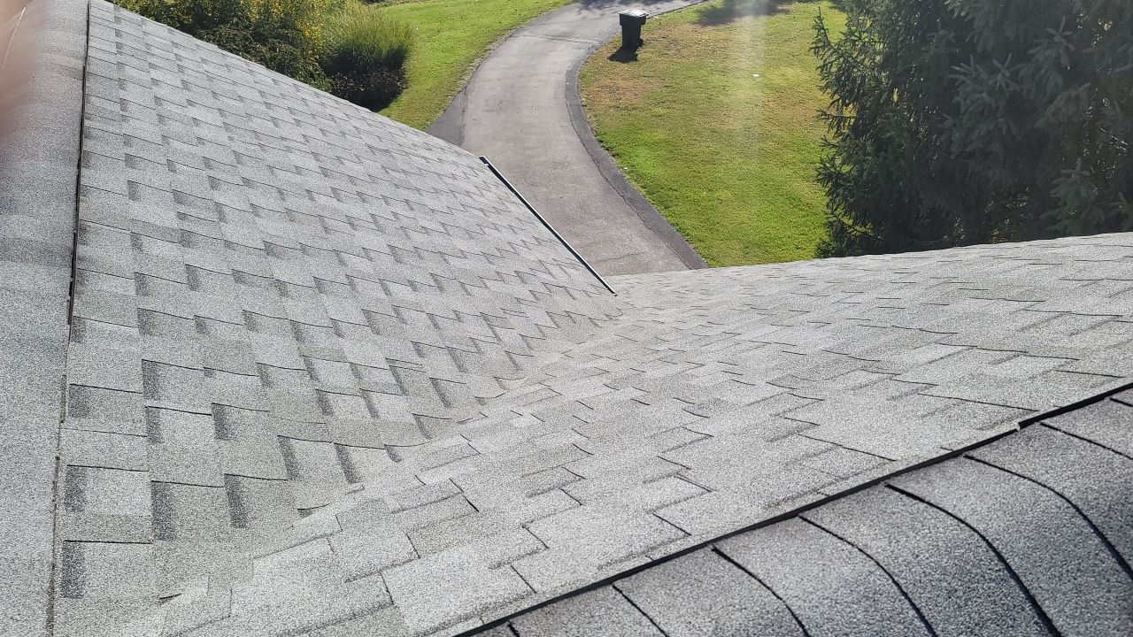 CERTAINTEED LANDMARK COLOR: COBBLESTONE GREY DRIP EDGE: WHITE by Eagle Eye Roofing