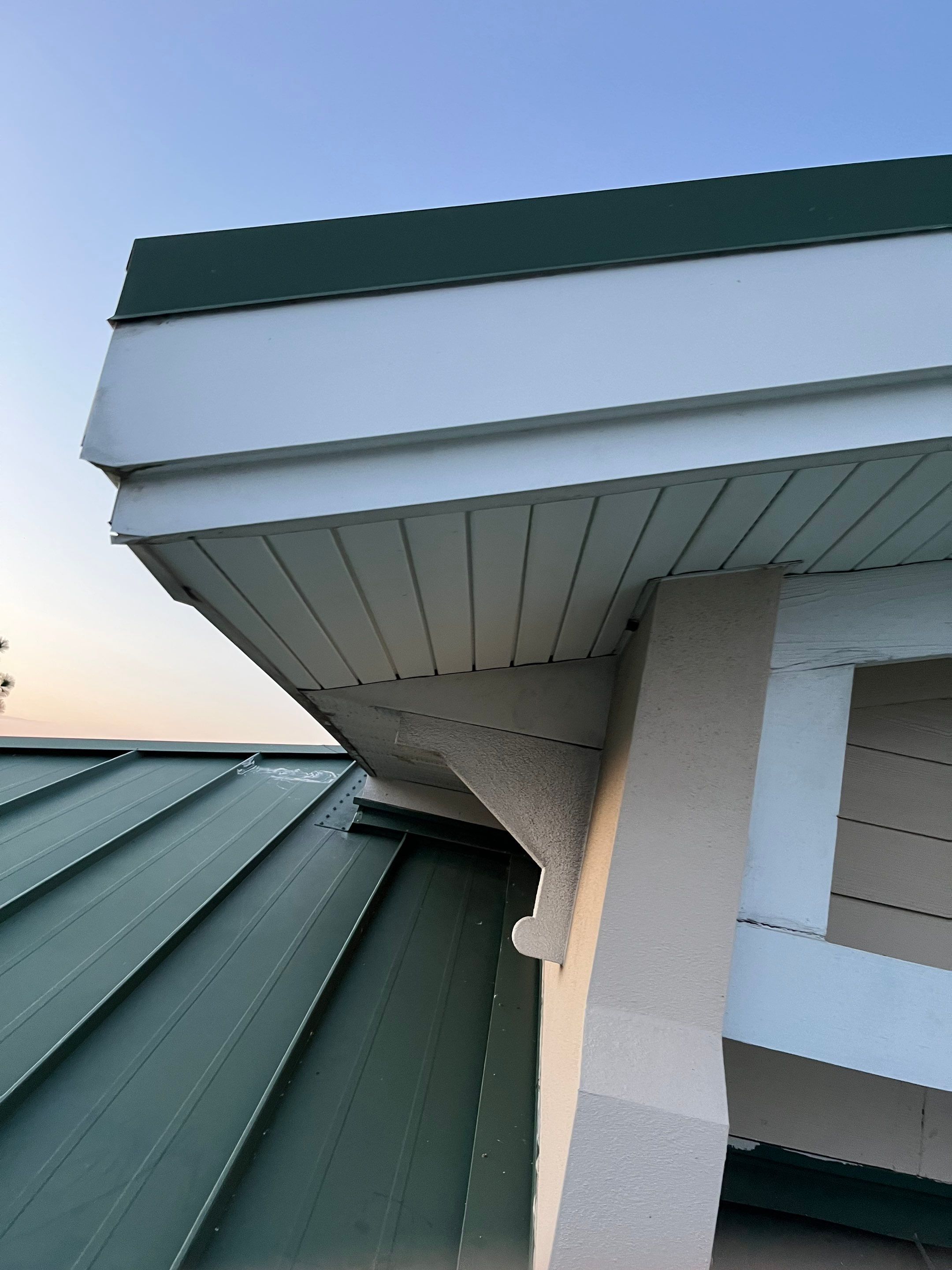 Soffit and Fascia Repair in Sarasota FL by Gutter Professors