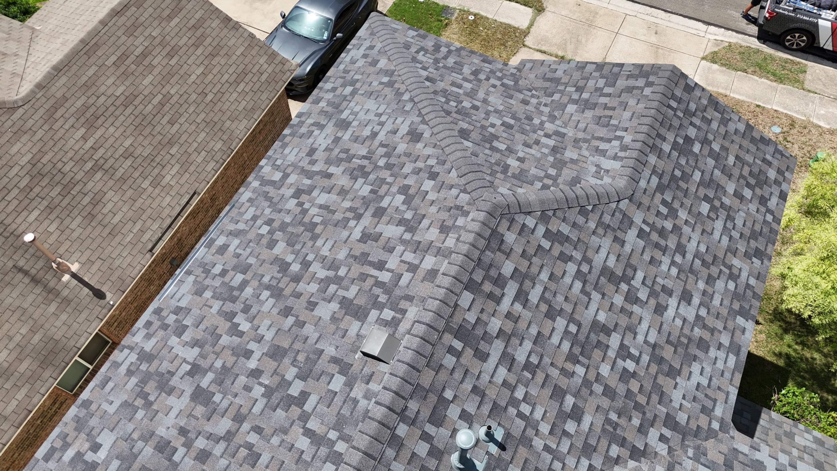 Williamsburg Gray - Owens Corning TruDefinition Duration by RoofsOnly.com