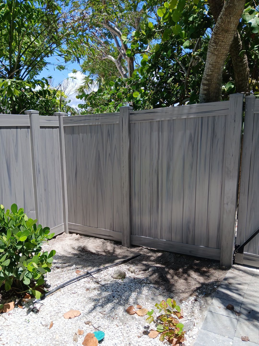 H & Y Fence featured photo.