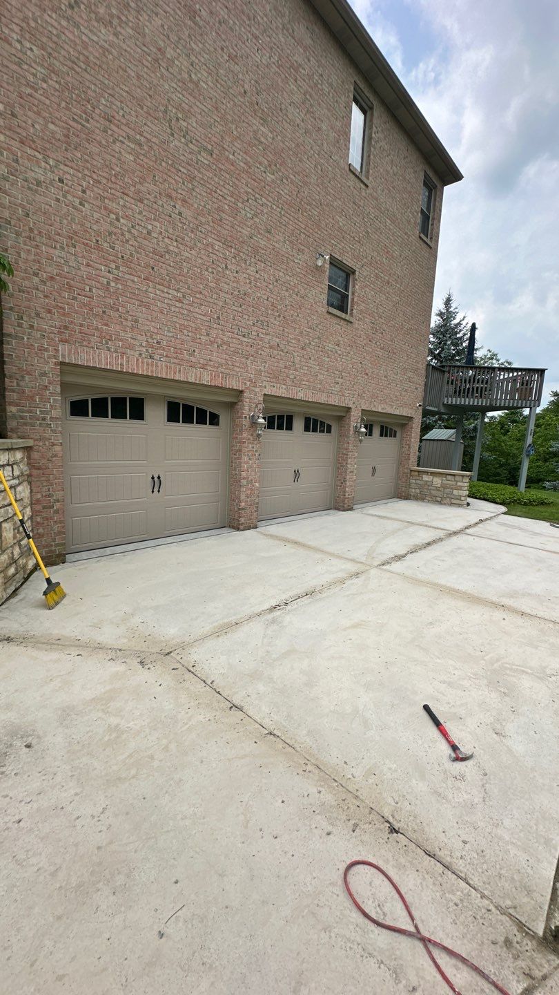 Driveway Walkway Patio Project in Canonsburg by Floors in a Day, Inc
