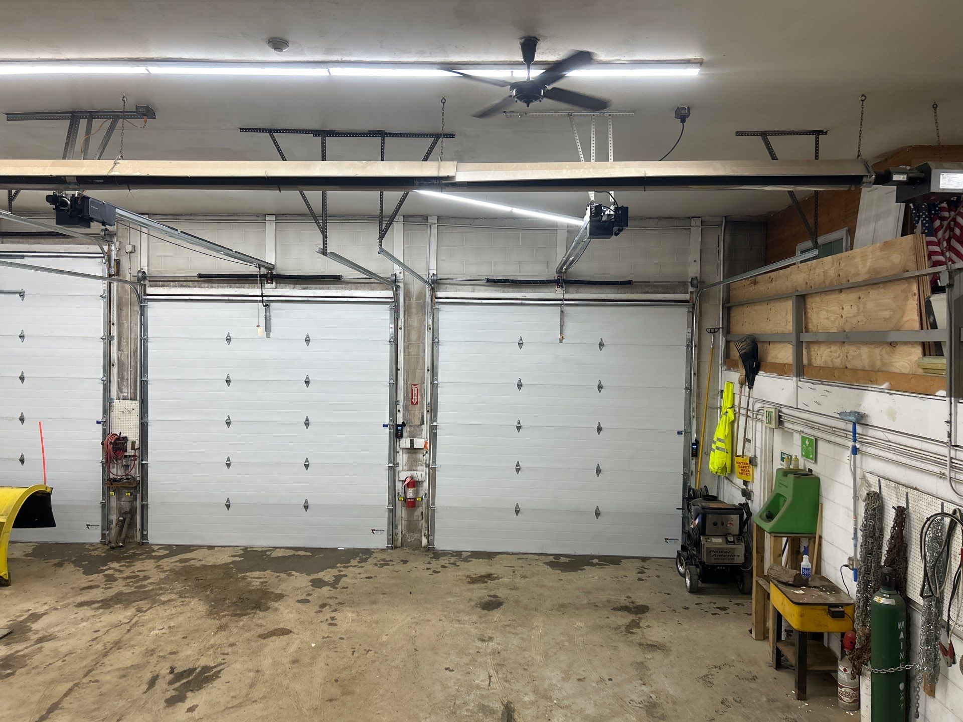 Door Installation using Raynor Commercial Aspen Garage Door by Keene Door