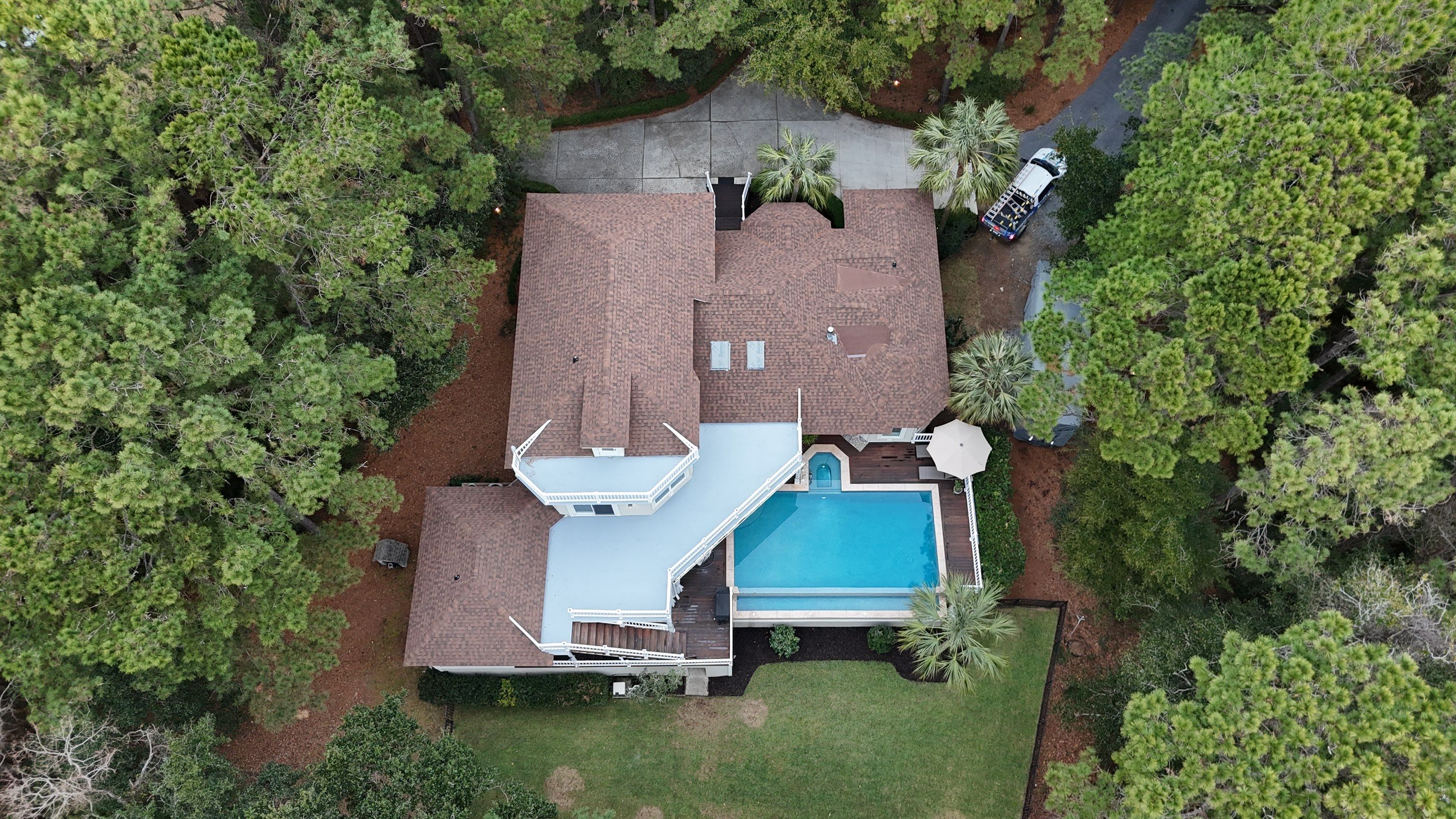 843roof using 1 by 843 Roof, LLC