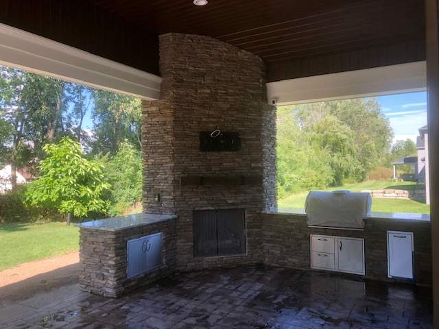 Outdoor Living - Addition by Ivy Lea Construction