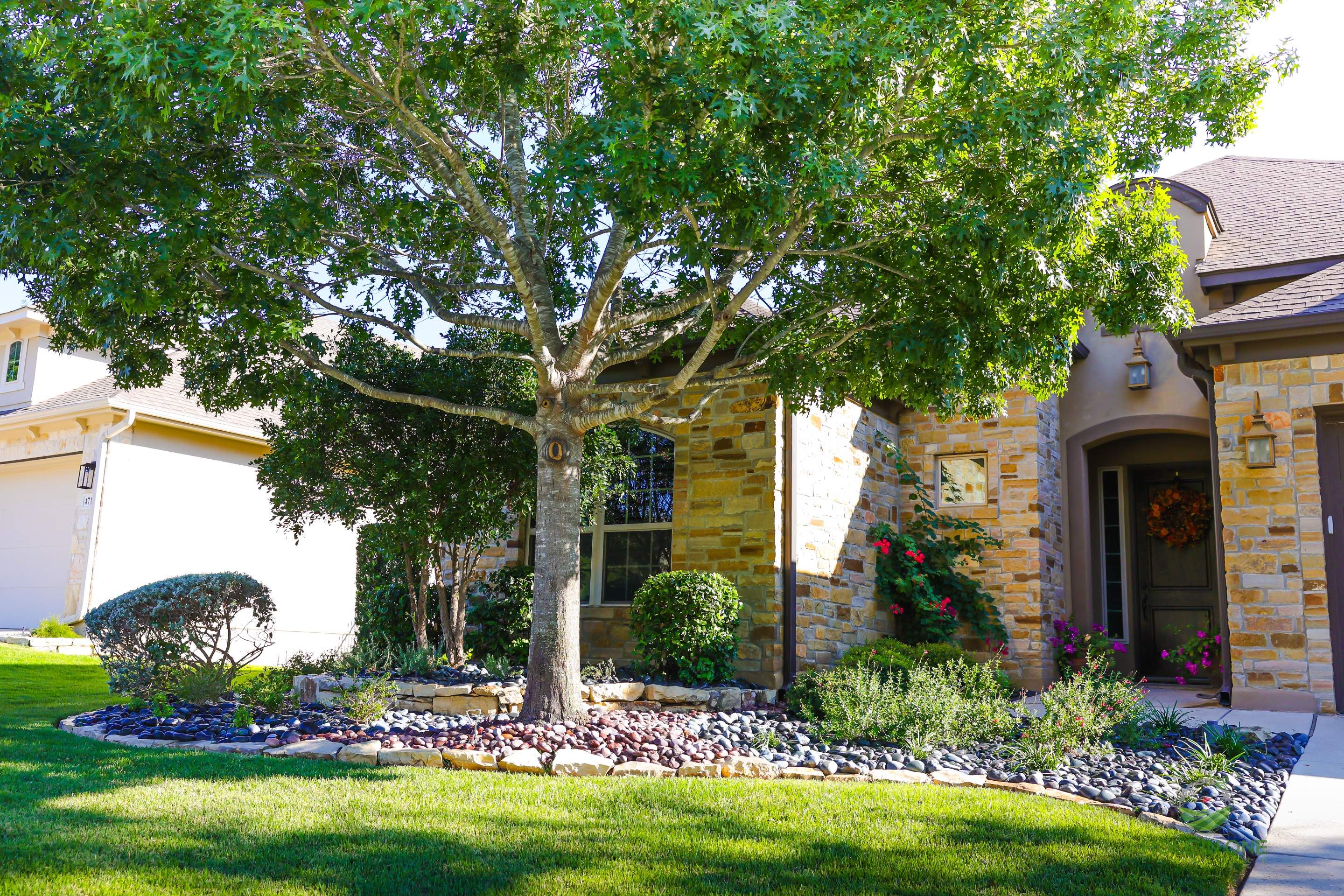 Amorosa Condominiums, San Antonio Tx. by Hole In One Lawns, LLC