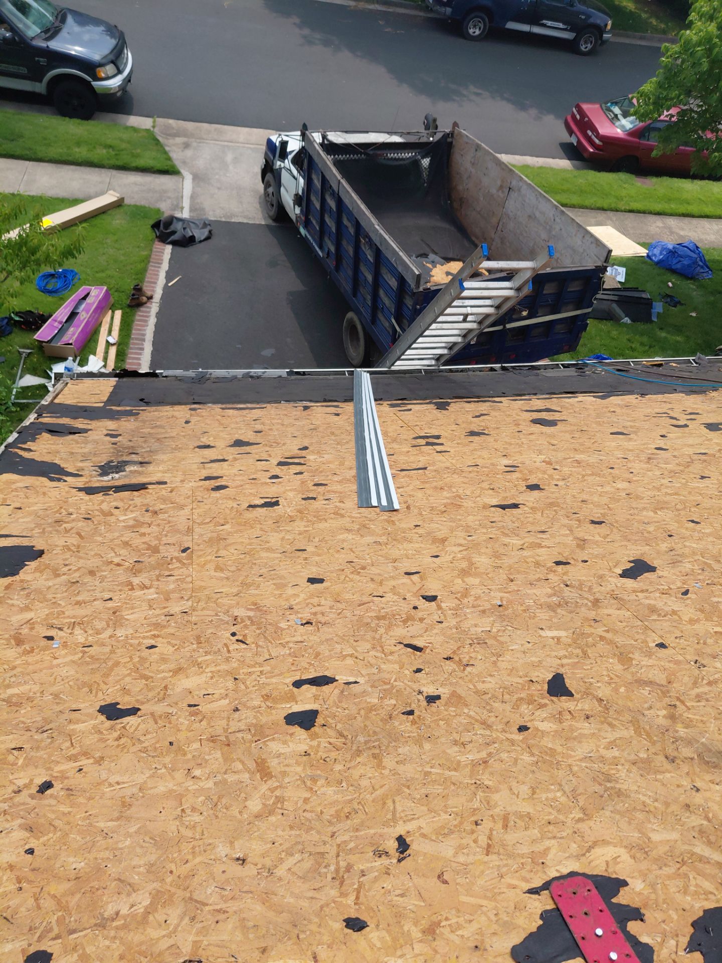Springfield: Residential Roof Replacement with CertainTeed Landmark PRO in Max Def Georgetown Gray by RM Banning, Inc.