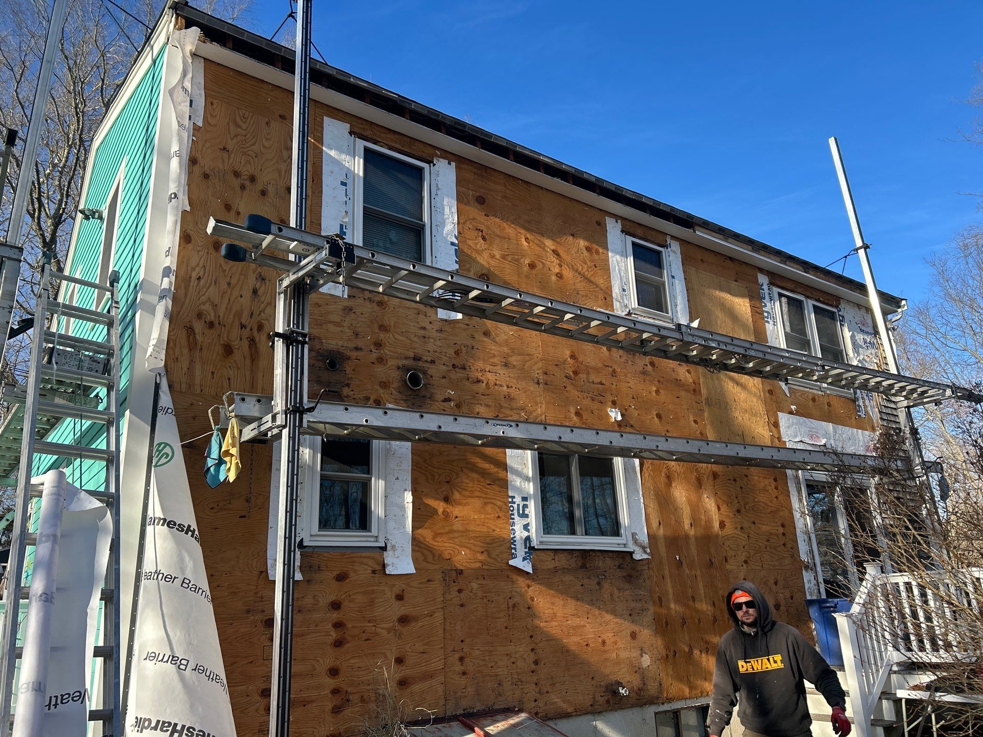 James Hardie siding in Dream Collection color - Dighton, MA by UBrothers Construction