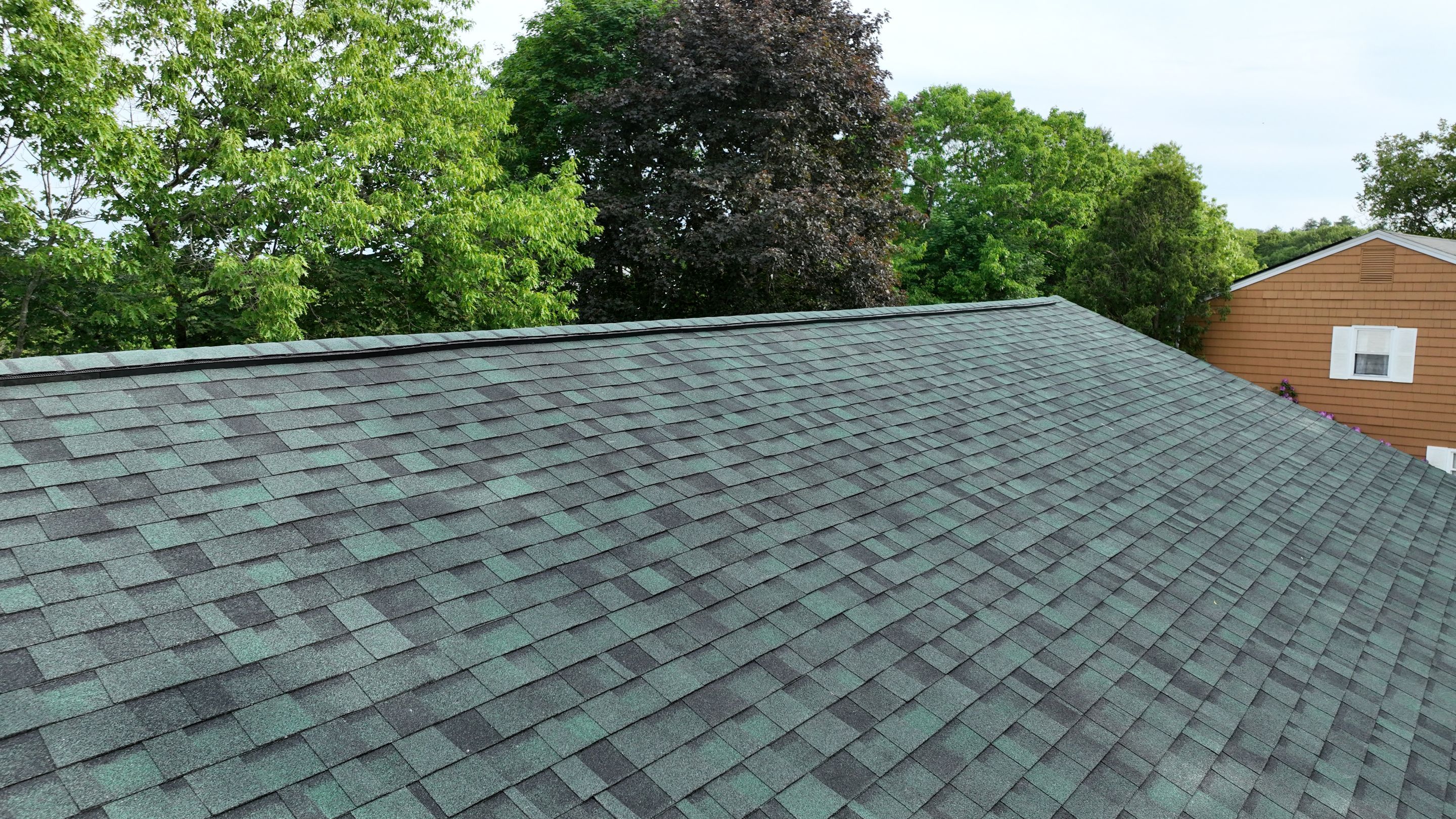 Full Roof Replacement in Saugus, MA – Owens Corning Duration, Chateau Green by JOHNNYS PRO