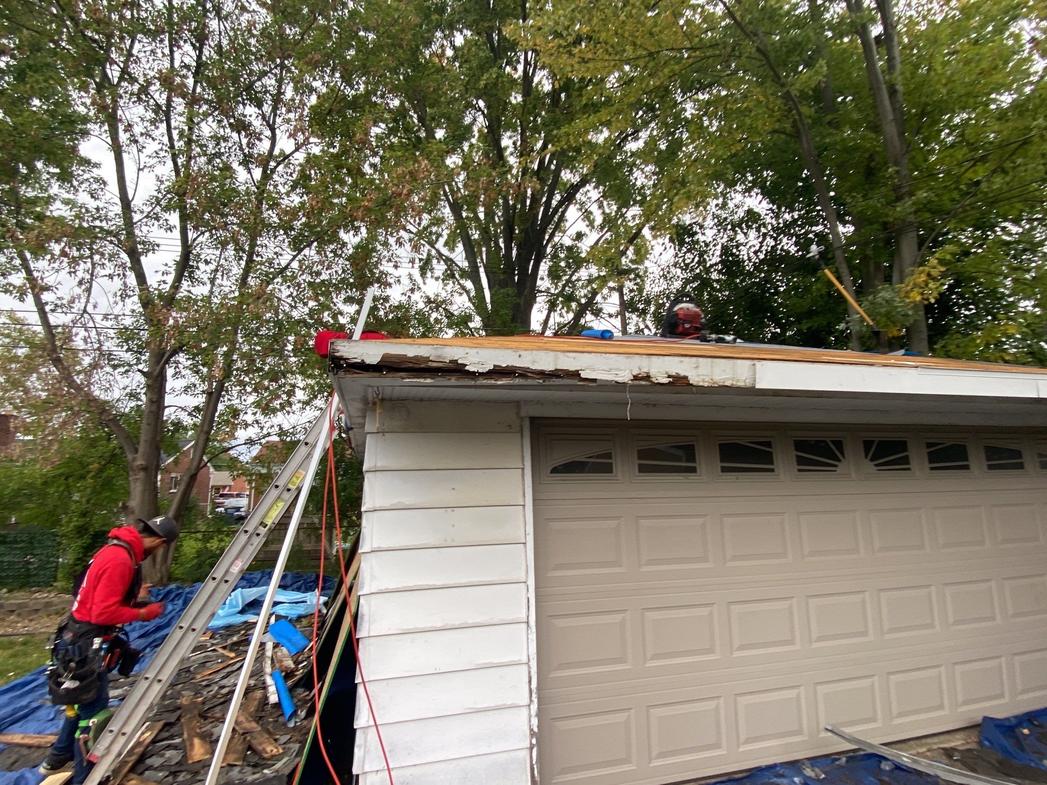 Roof Replacement using CertainTeed Landmark by 180 Contractors
