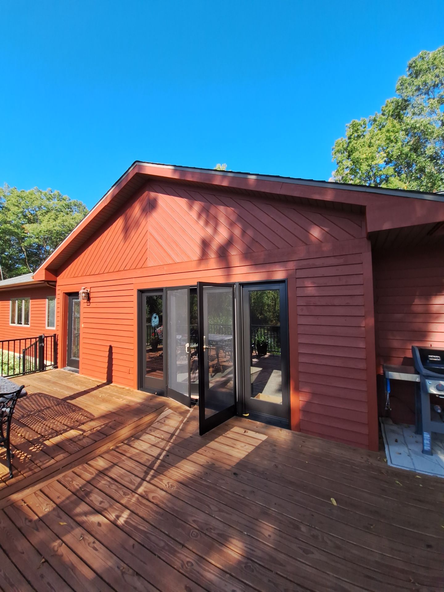 Color update with exterior staining and painting by Gordon Painting