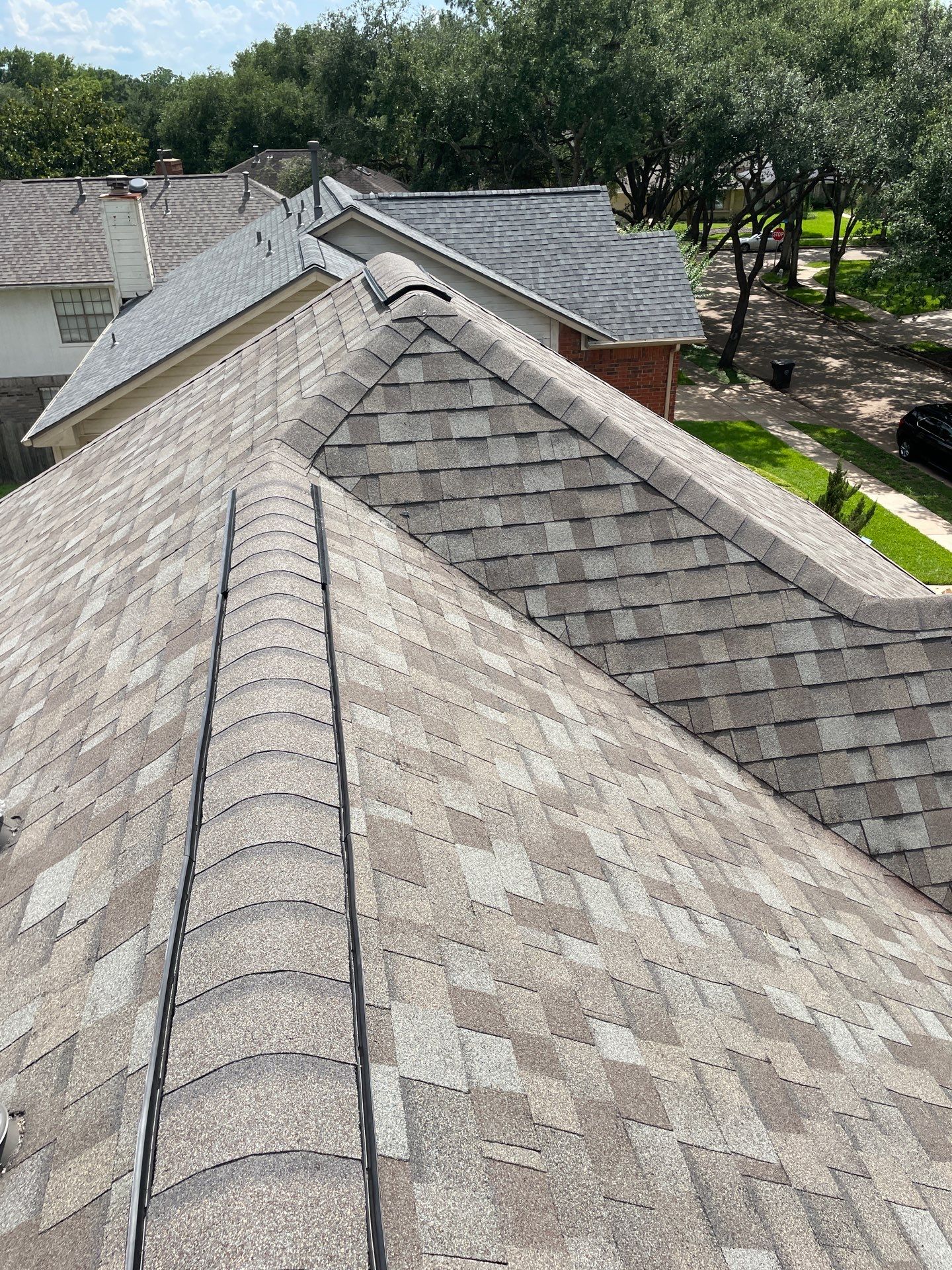 Residential Roofing Installation using Owen's Corning Duration (Lifetime) Shingles by Roof Repair Company