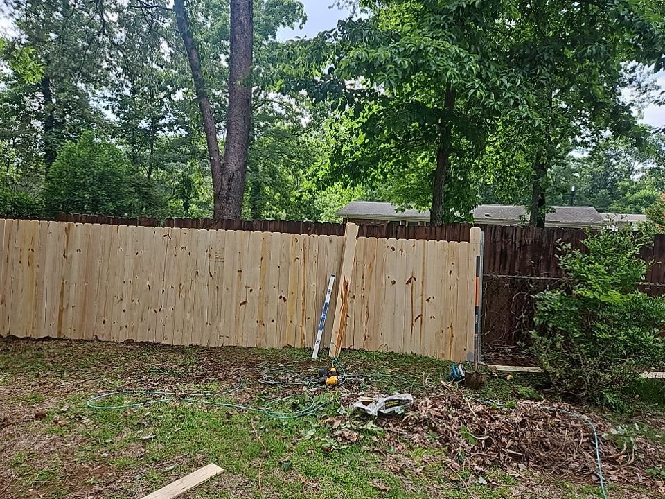 Royal Knoll Lane - Fence Installation  by Pillar and Pine