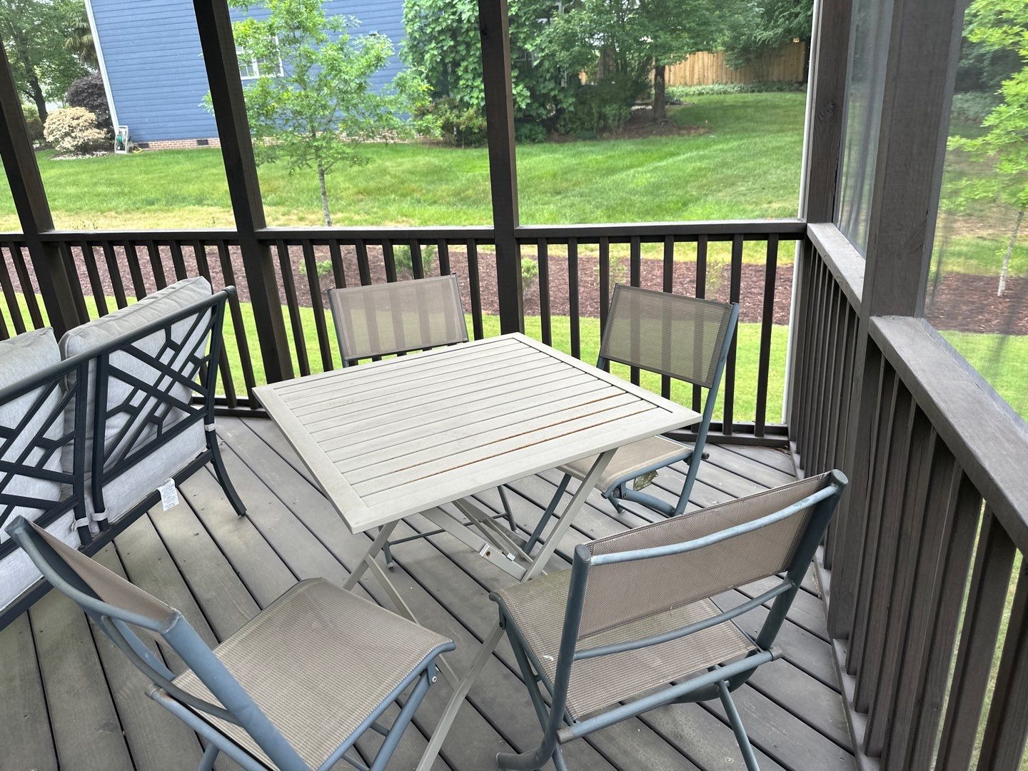 Weathered Deck using AcryFin by DuraSeal