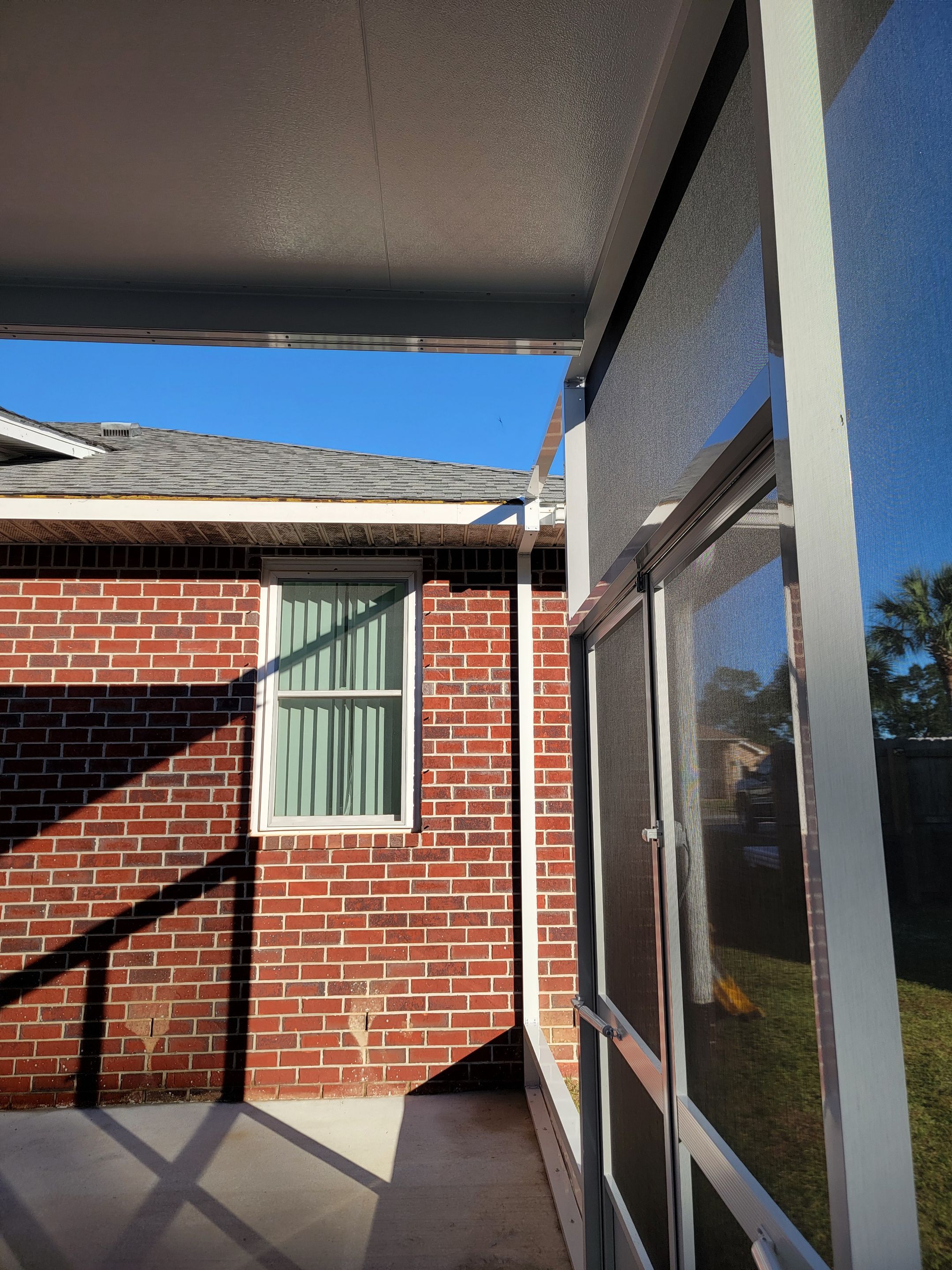 Pensacola Screen Room Using Titan's Colorbeam by Titan Sunrooms