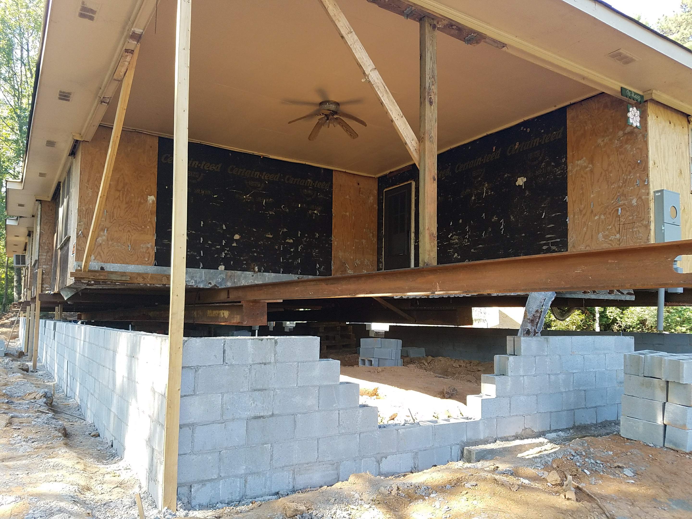 2800 sq ft House Move by Ajayi Design and Construction 