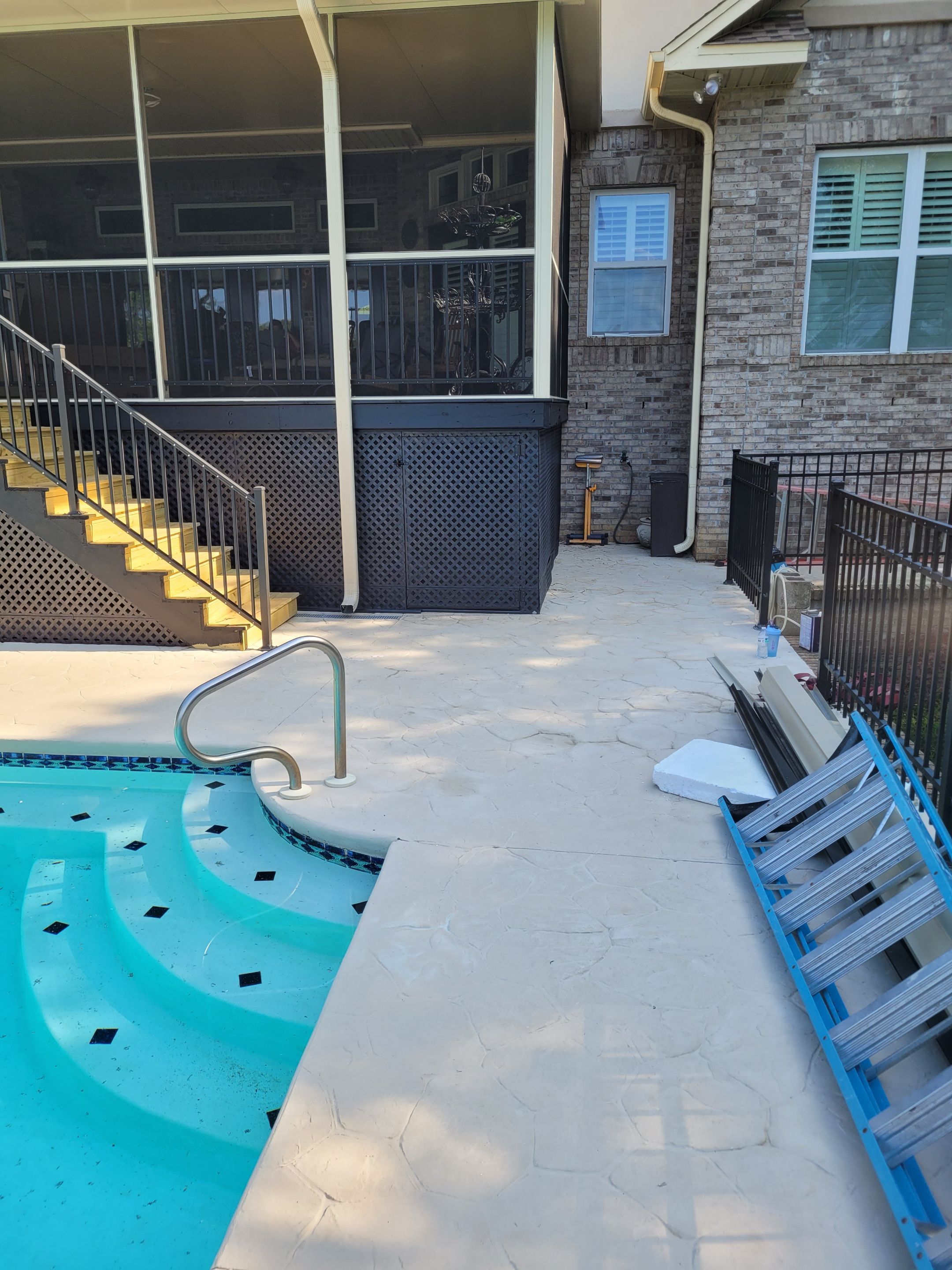 Elevated Screen Room in Crestview by Titan Sunrooms