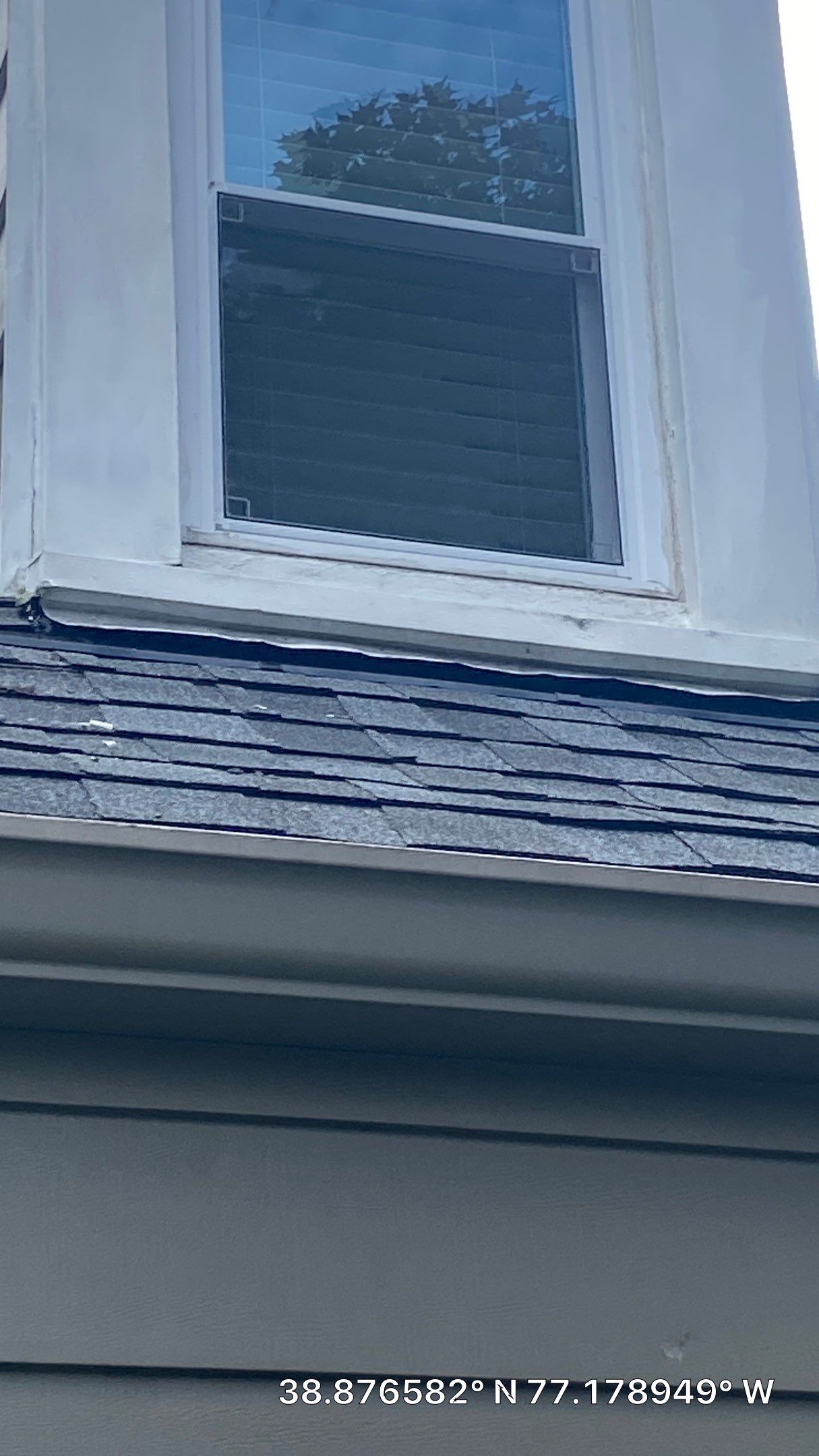 Falls Church: CertainTeed Landmark Pro Designer Shingles in Max Def Pewter by RM Banning, Inc.