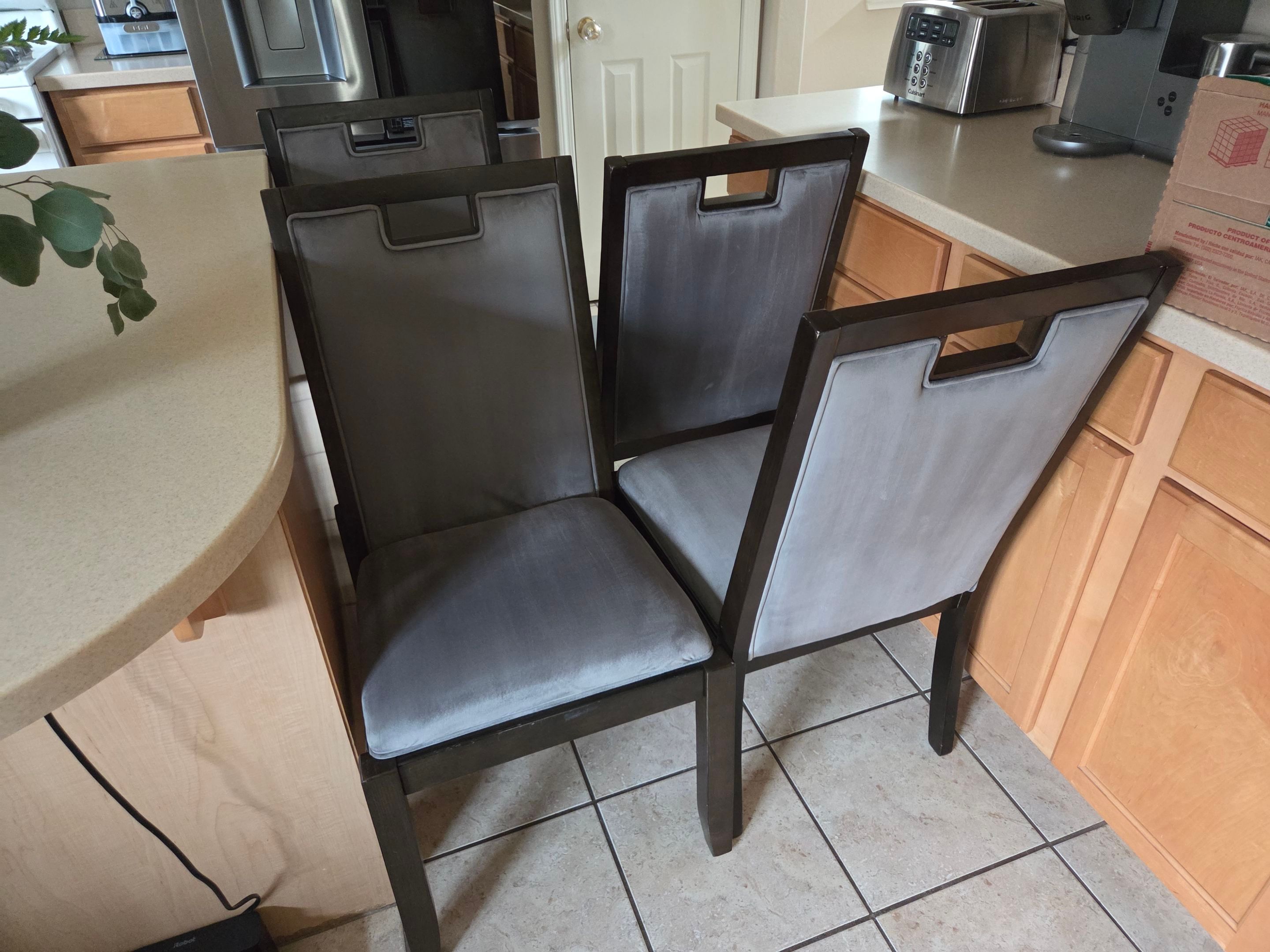 Upholstery Cleaning of Chairs by Ardent Carpet Restore LLC