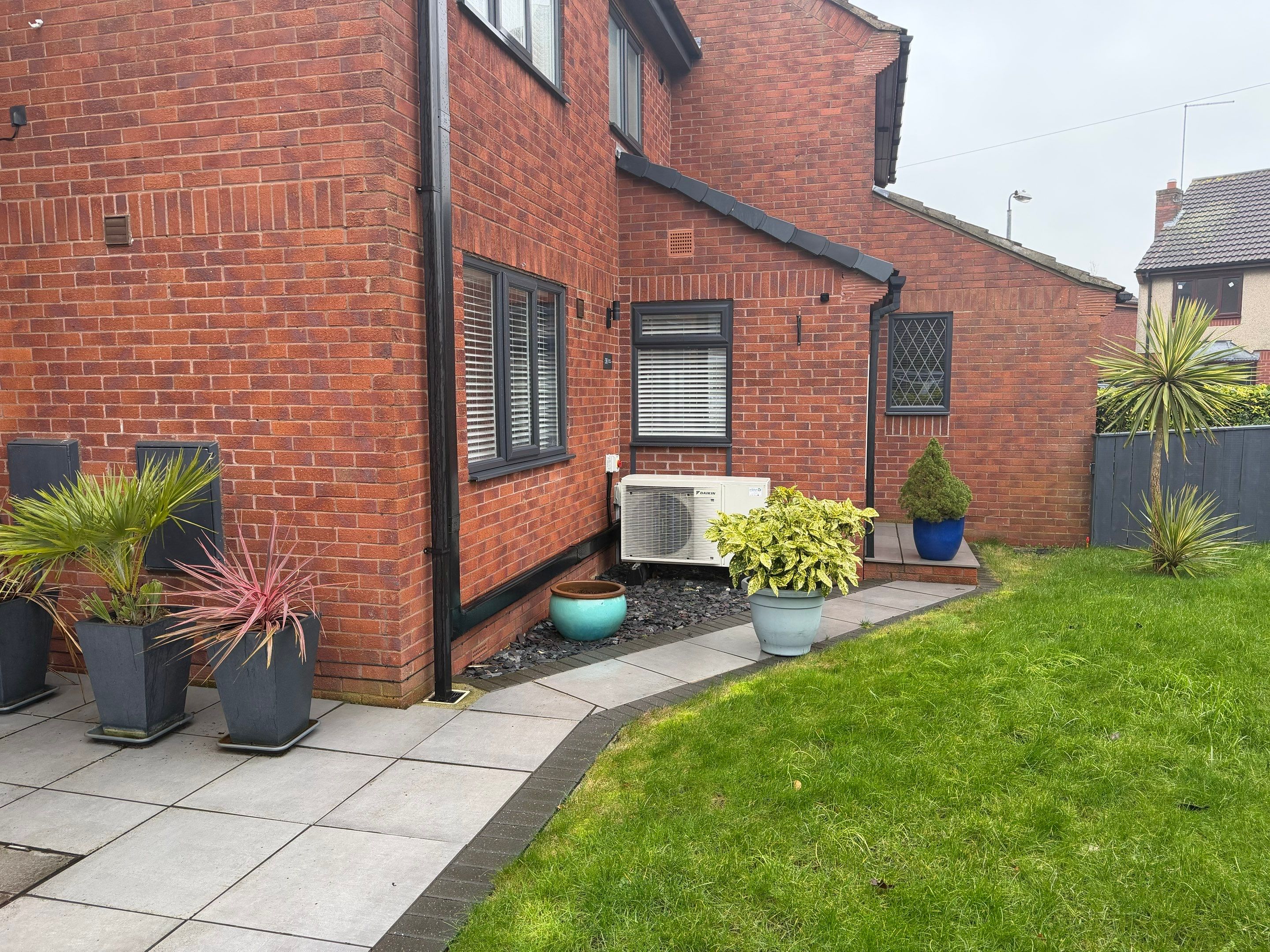 🔋 Zero Gas Living - Heat Pump, Solar, Battery & EV by Elite Services Group Ltd