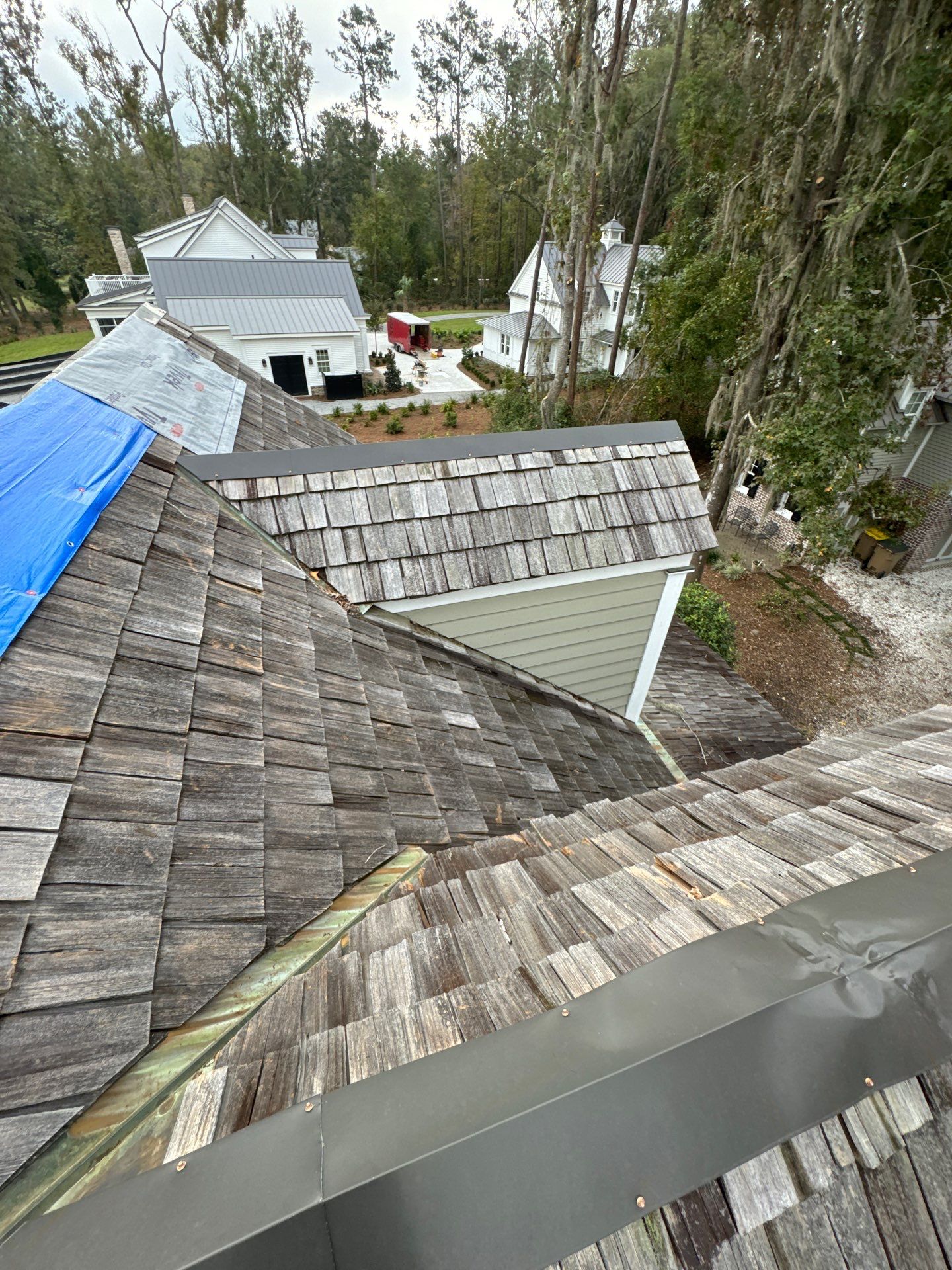 A Ford Plantation Classic by A Good Roofer Near Me 