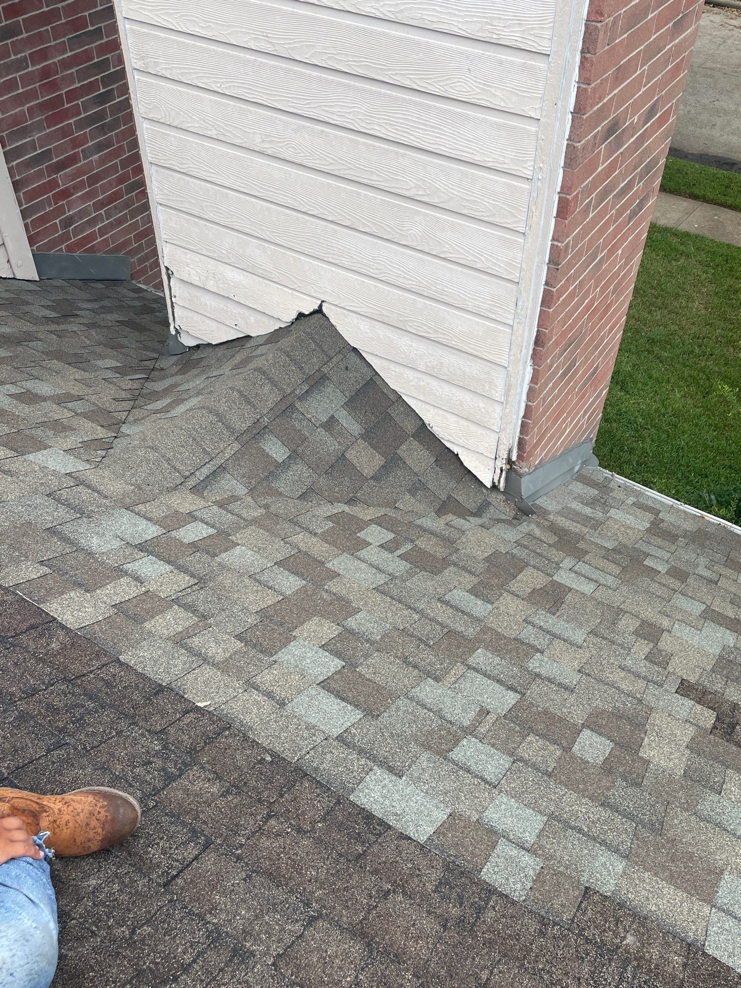 Residential Roofing Repair using Owen's Corning Duration (Lifetime) Shingles by Roof Repair Company