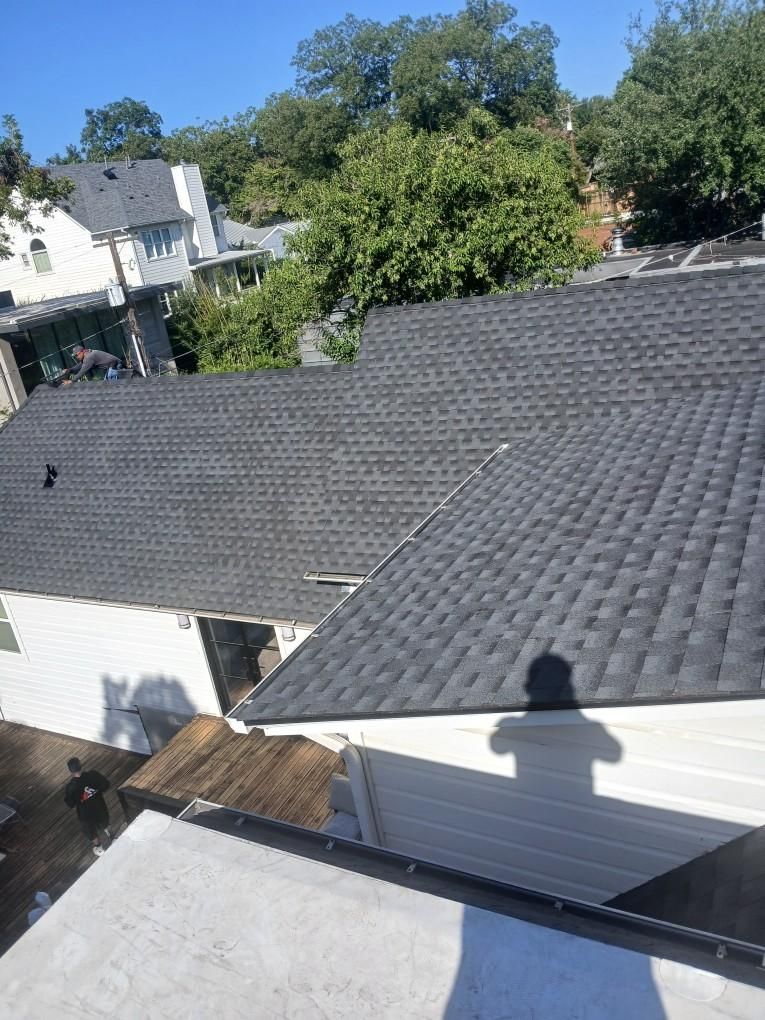 Charcoal - GAF Timberline HDZ by RoofsOnly.com