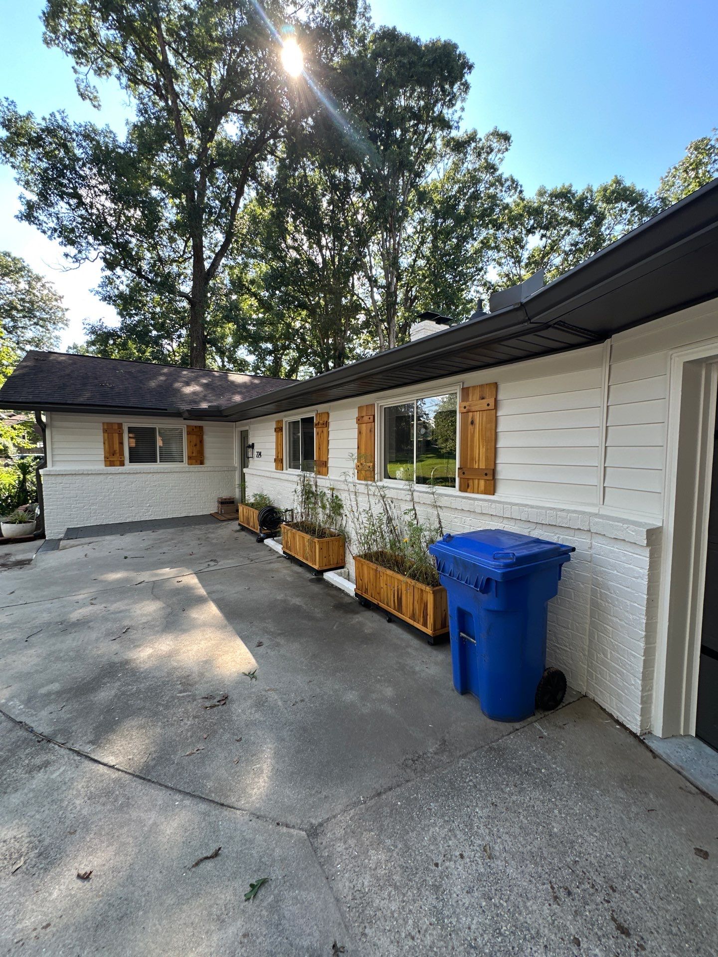 Mauldin Home Transformation With Custom Interior Molding and Exterior Painting by Painter1