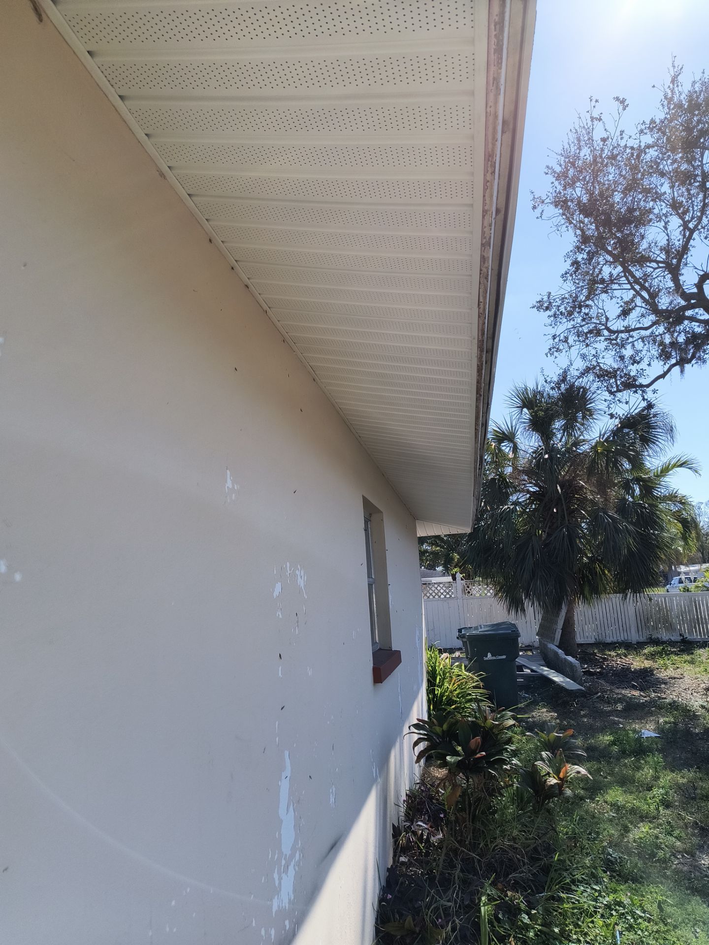 White Soffit and Fascia Upgrade in Sarasota FL by Gutter Professors
