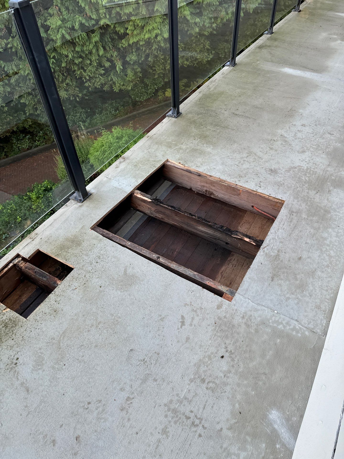 Repair Rotten Deck In West Vancouver  by YVR Construction Group