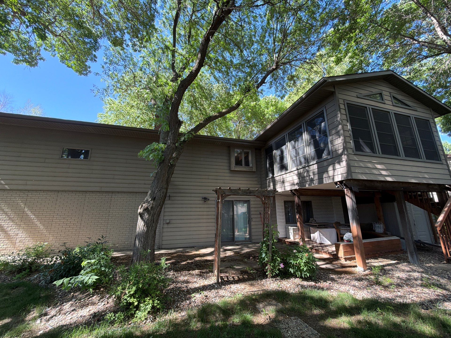 Exterior Painting in Sioux Falls by Select Painting, Coatings & Garage Cabinets