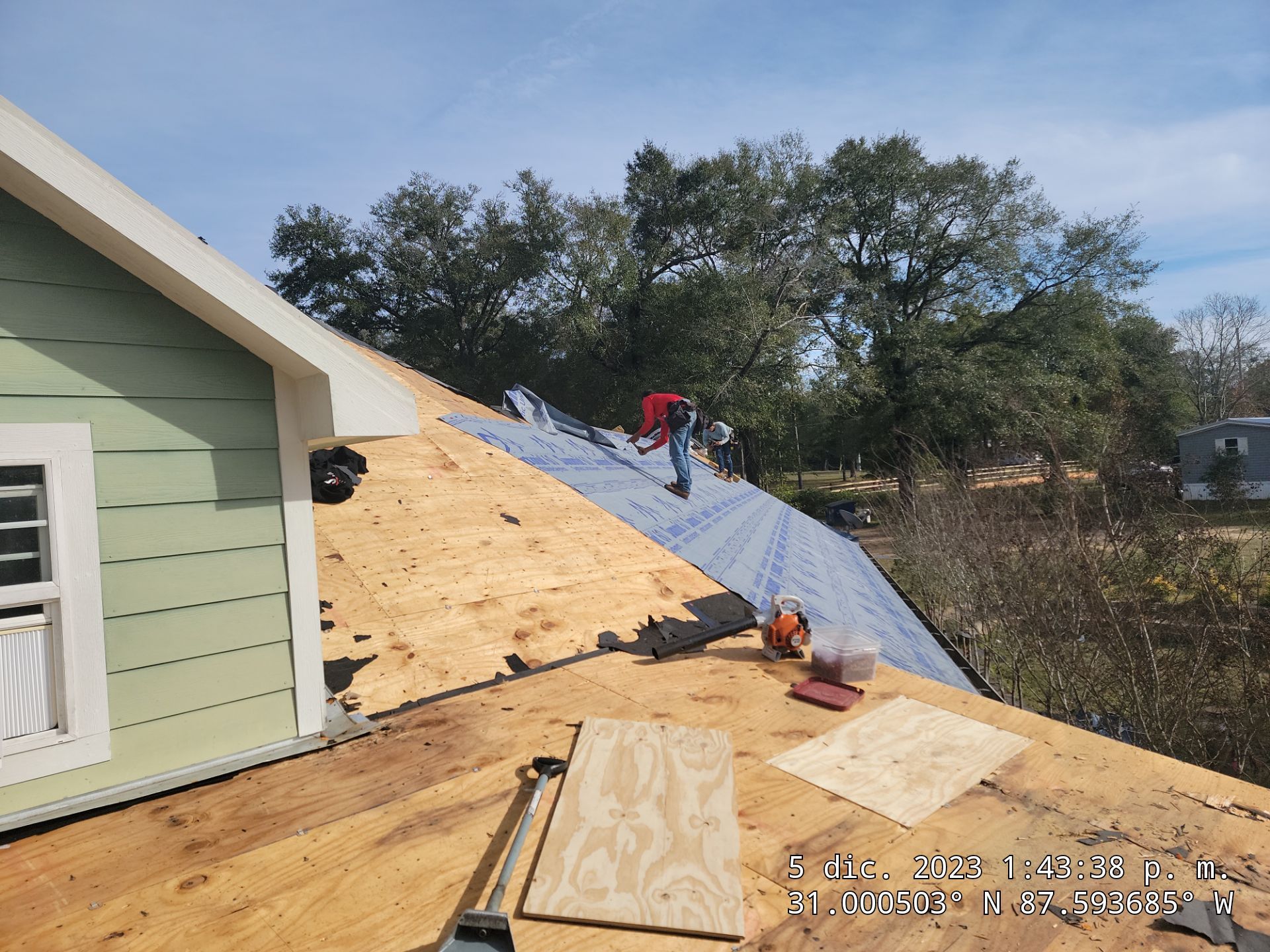 Jaye by IAM Roofing LLC