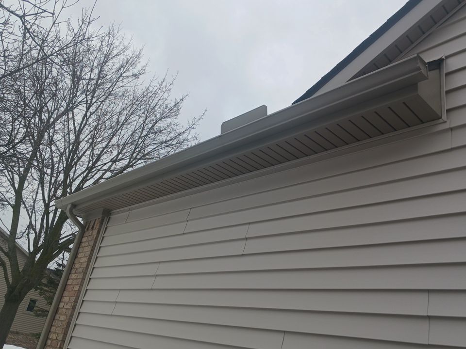 Siding Replacement using CertainTeed Restoration Classic D5 by 180 Contractors