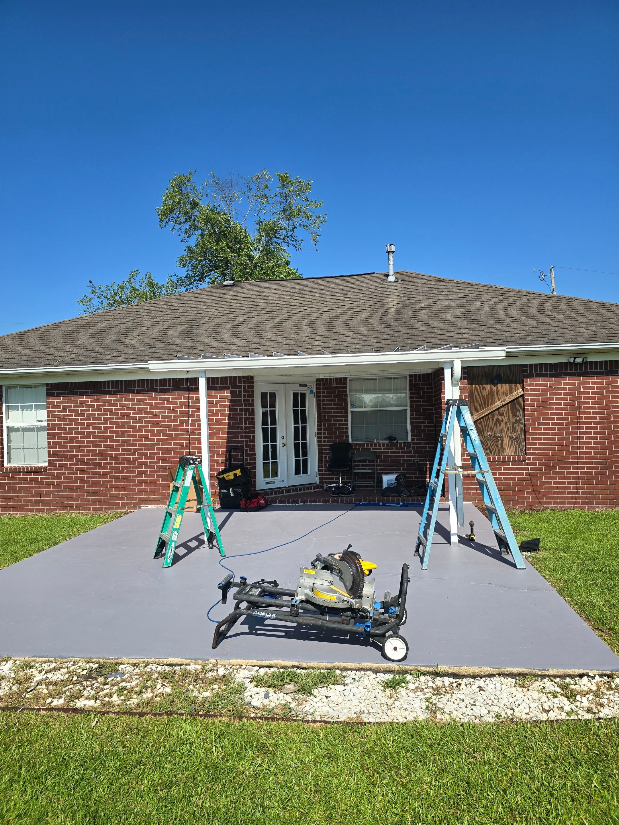 Screen Room Using Colorbeam by Titan Sunrooms