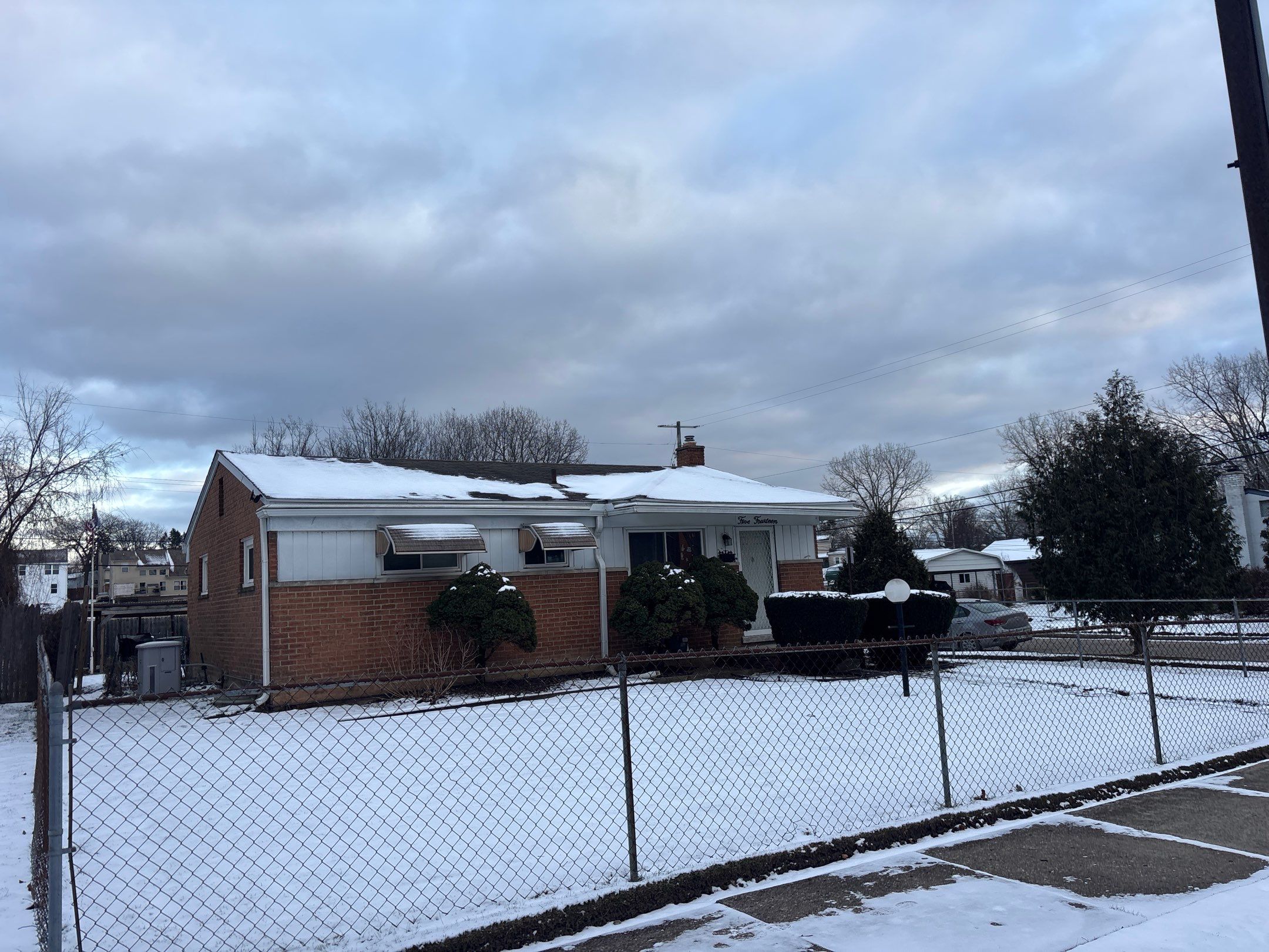 Siding Replacement using Alside D4 Odyssey-Plus Dutchlap White by 180 Contractors