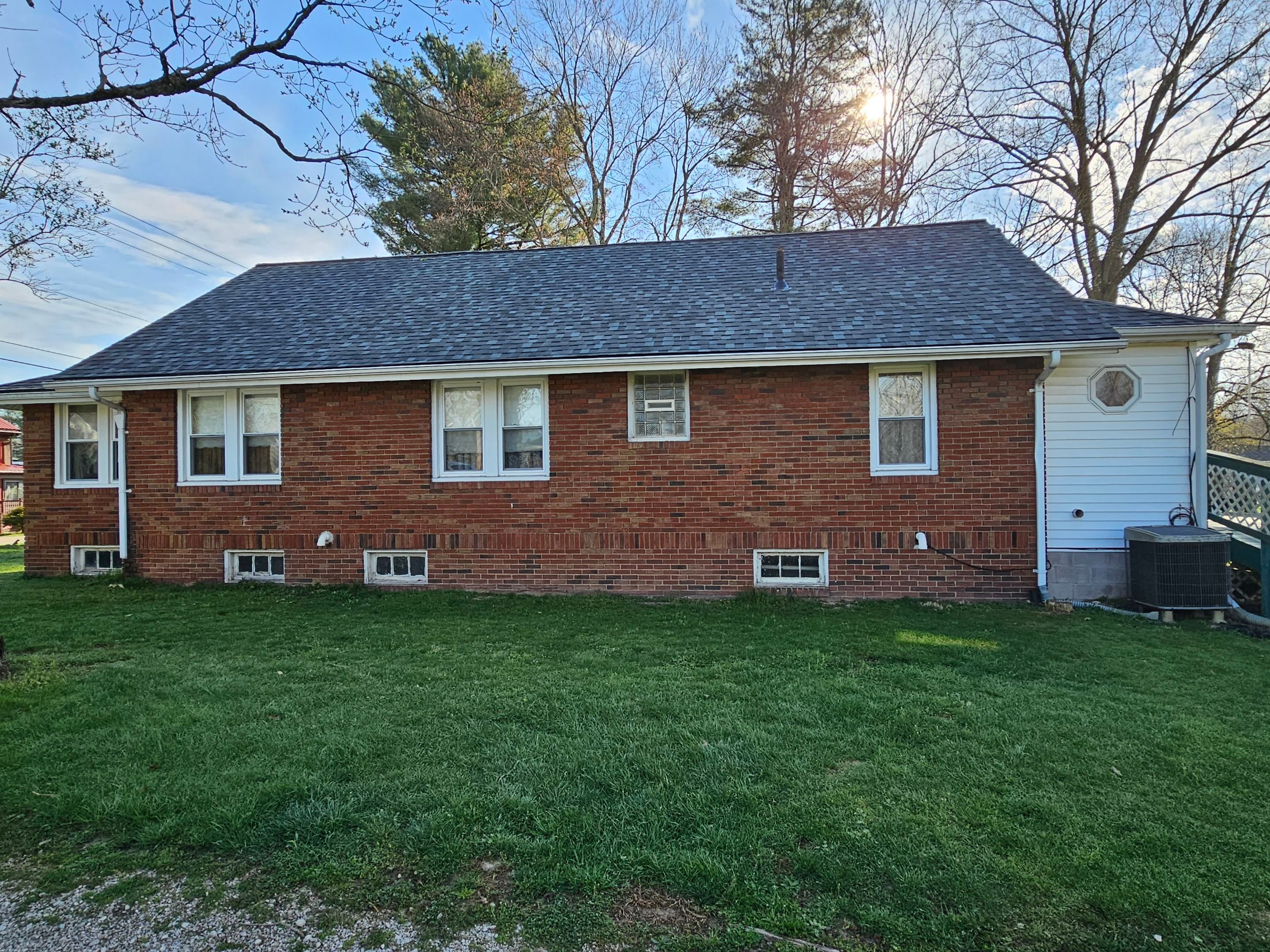 ATLAS PINNACLE COLOR: COASTAL GRANITE DRIP EDGE: BLACK by Eagle Eye Roofing