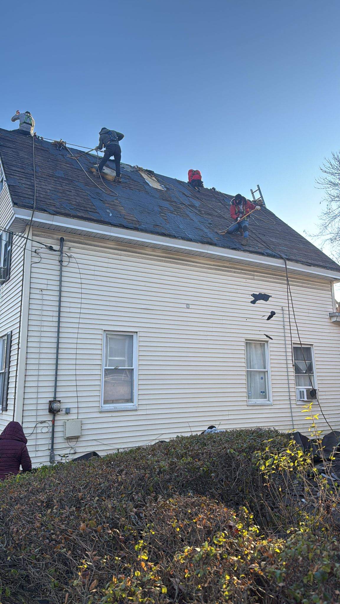 Full Roof Replacement – Owens Corning Duration, Estate Gray by JOHNNYS PRO